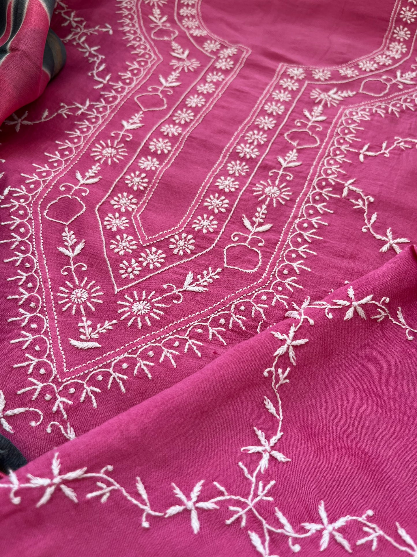 Chanderi Chikankari Kurta clamp dye Dupatta