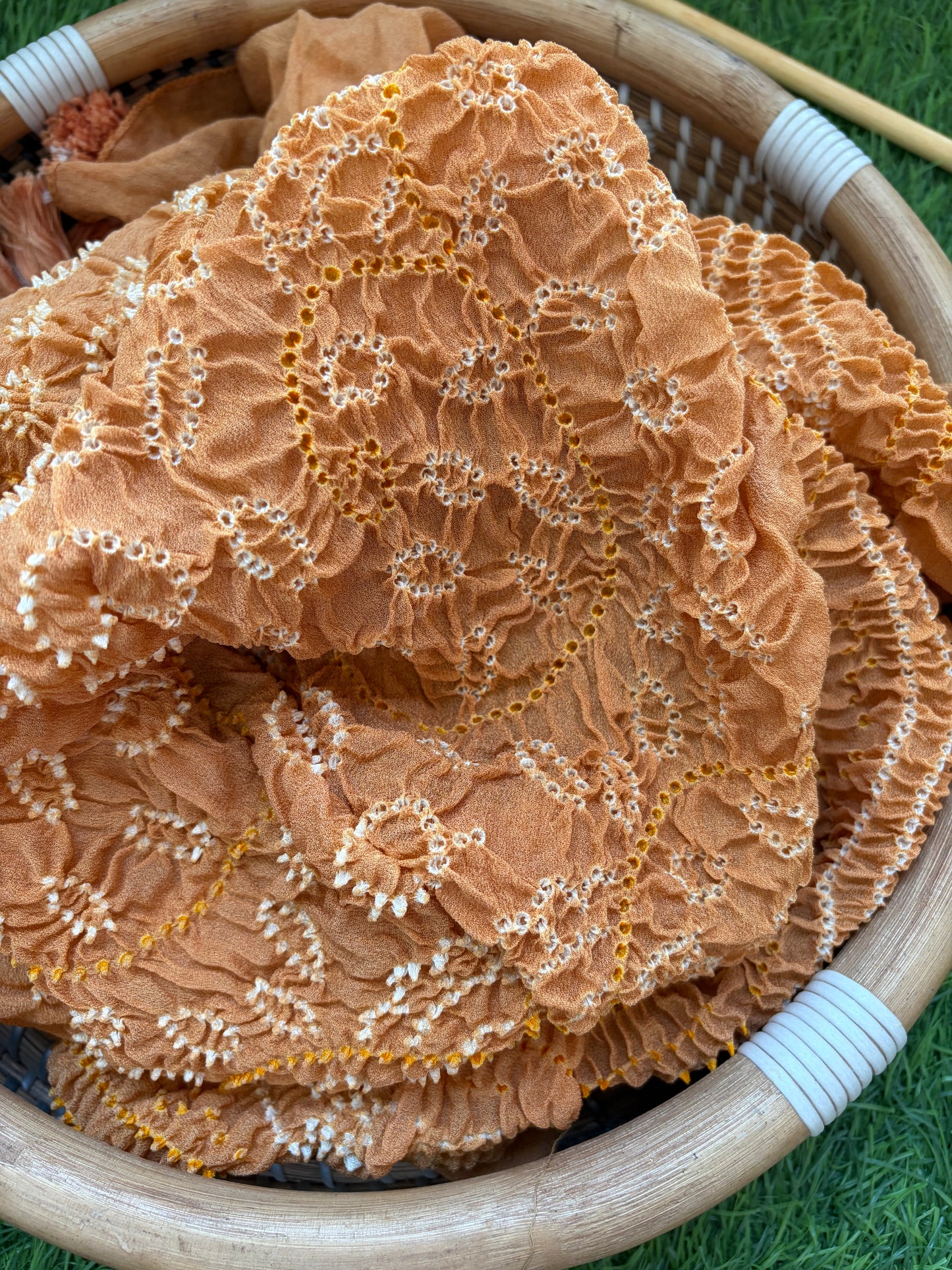 Bandhani chinon Dupatta