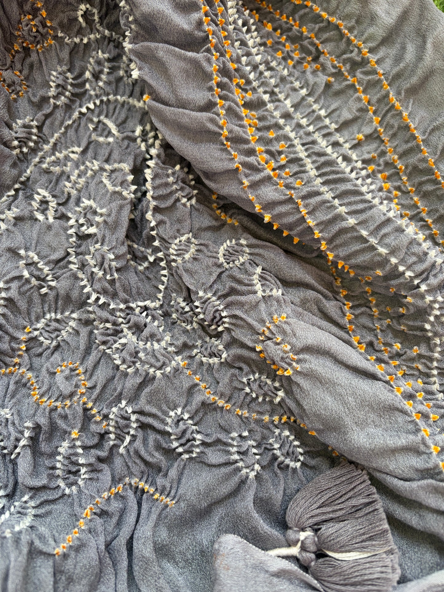 Bandhani chinon Dupatta