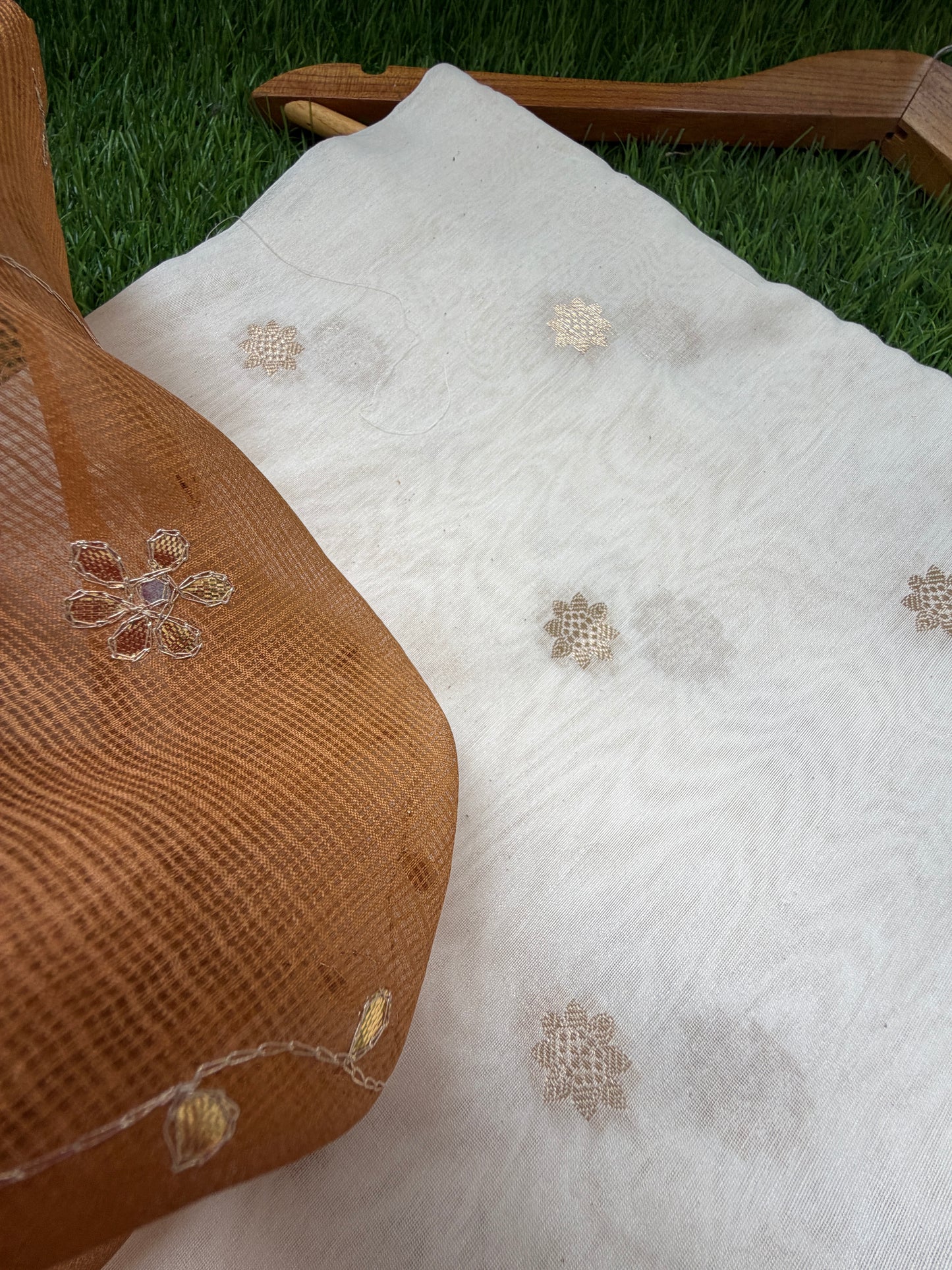 त्योहार :kota silk gota patti Dupatta with plain chanderi banarasi booti kurta bottom Fabric