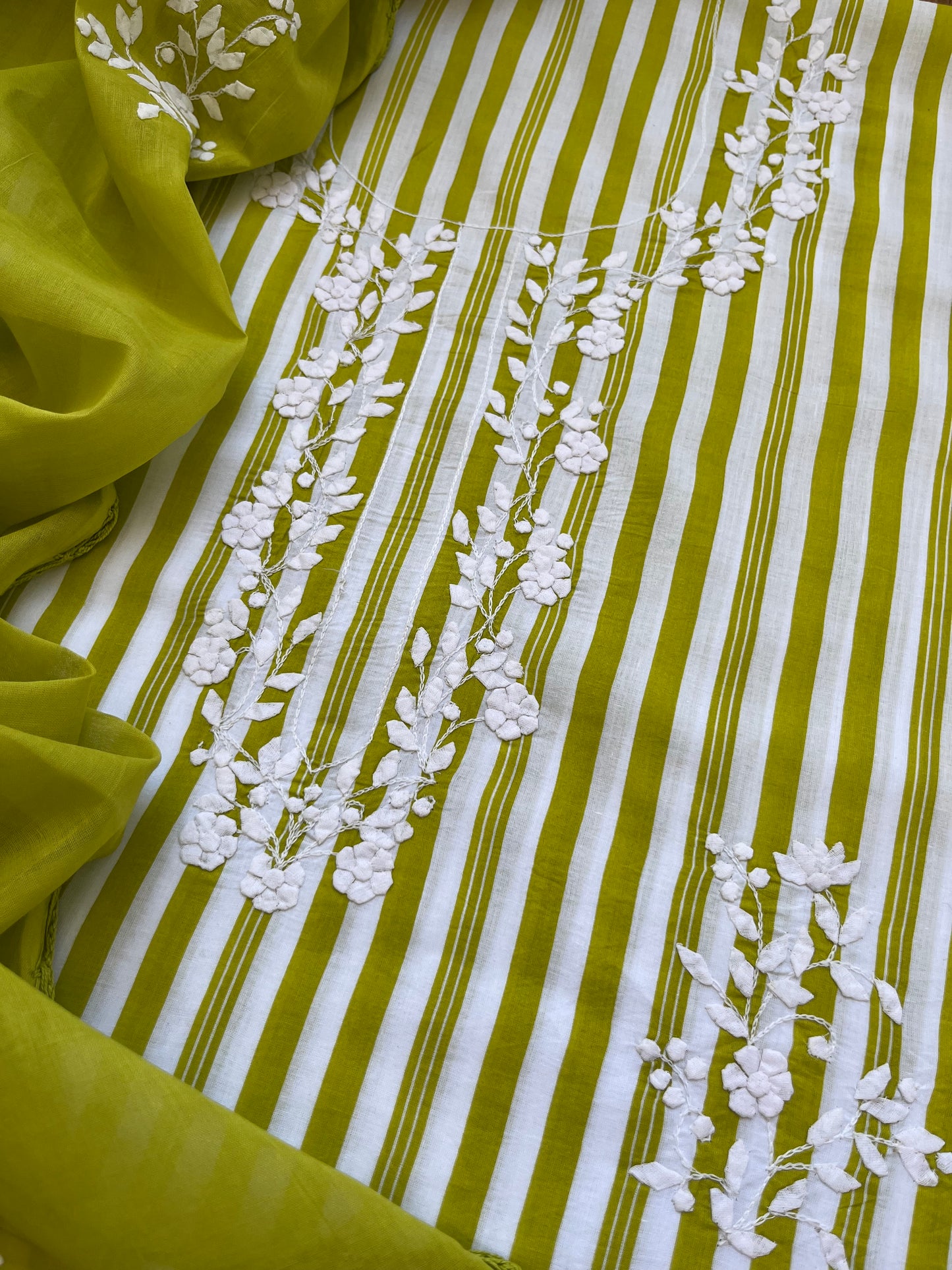 Patti kaam kurta Dupatta