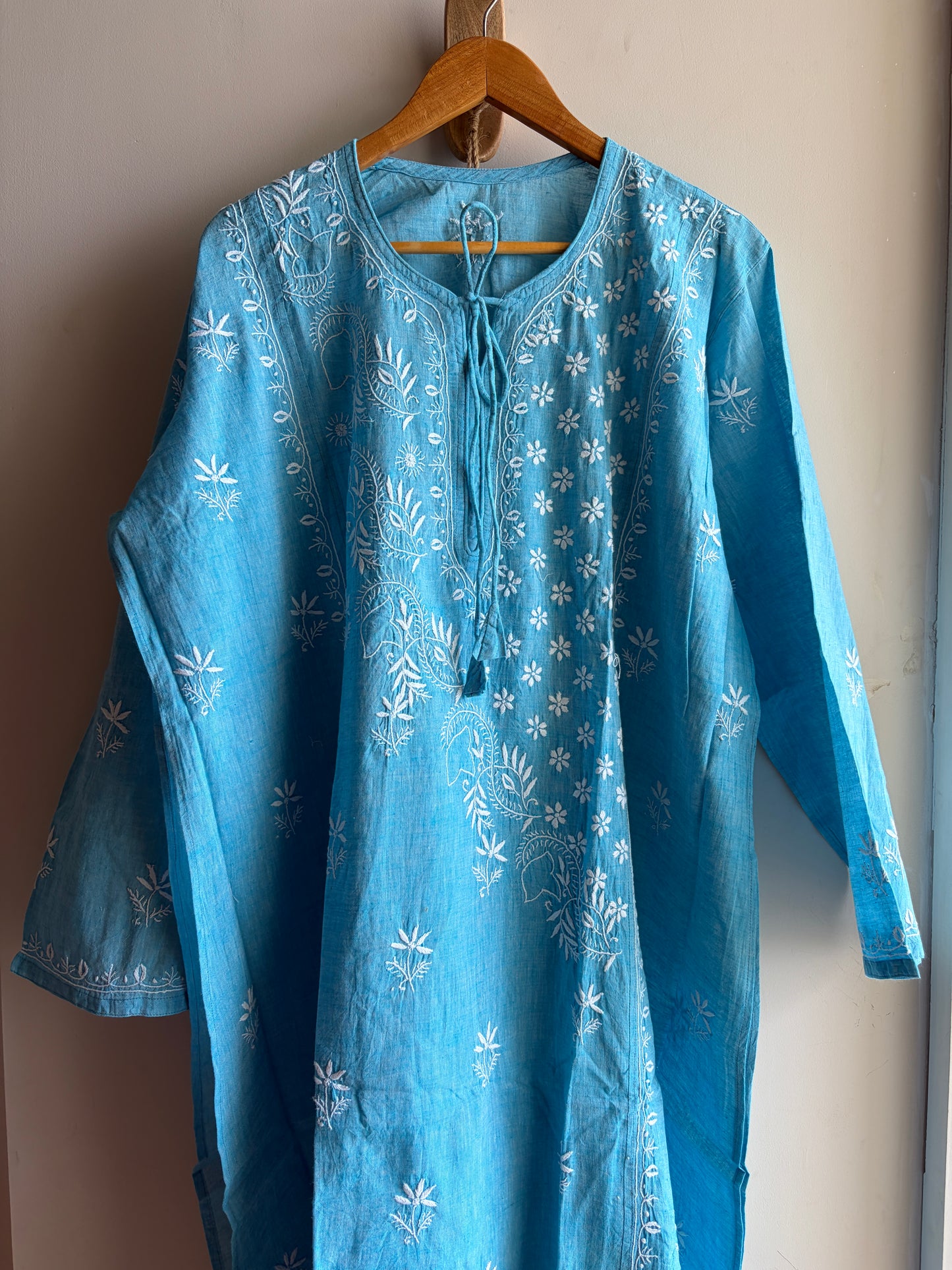 Rozana: Mangalgiri Cotton chikankari kurta