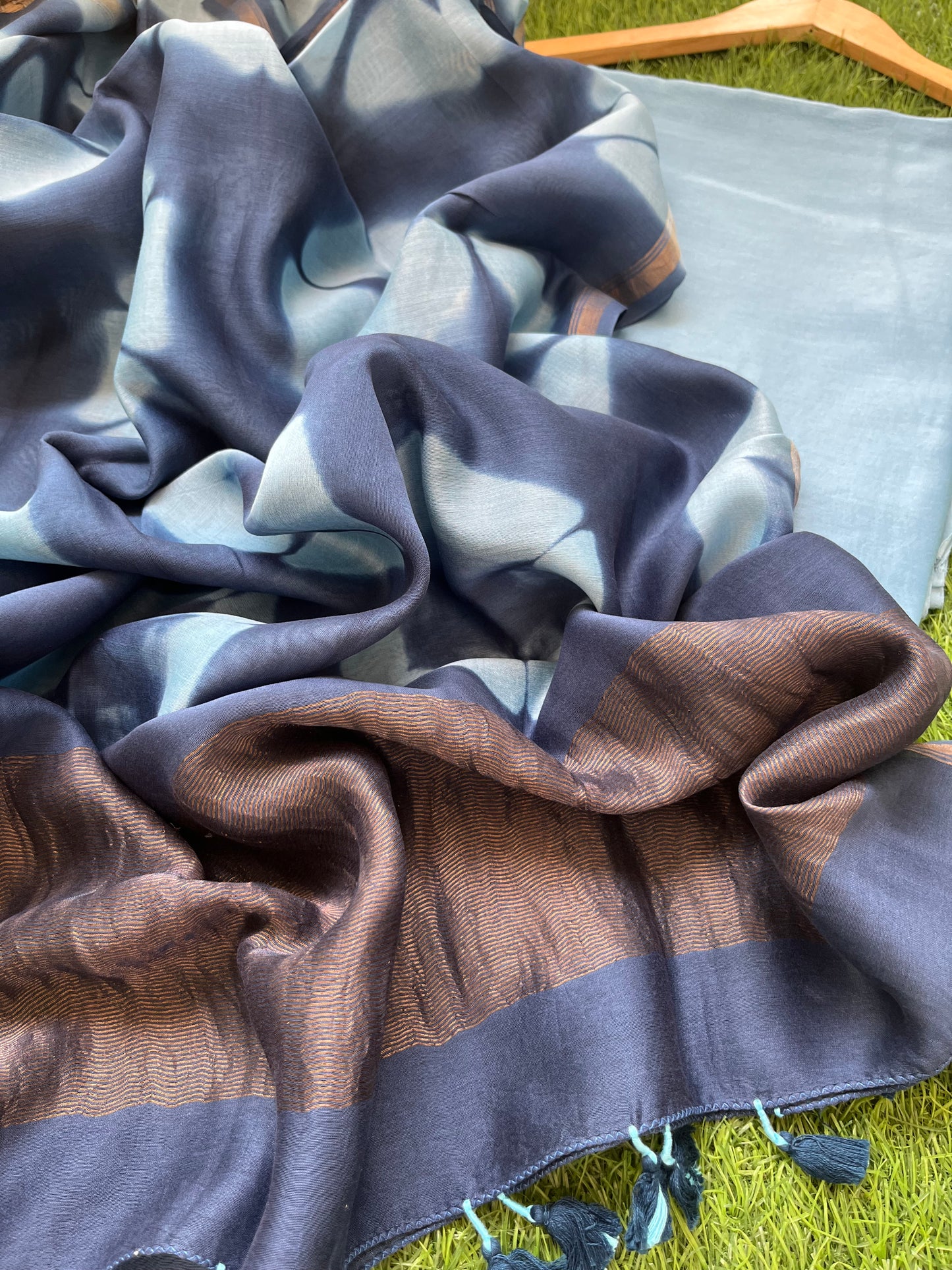 Chanderi Clamp Dye dupatta with plain fabric