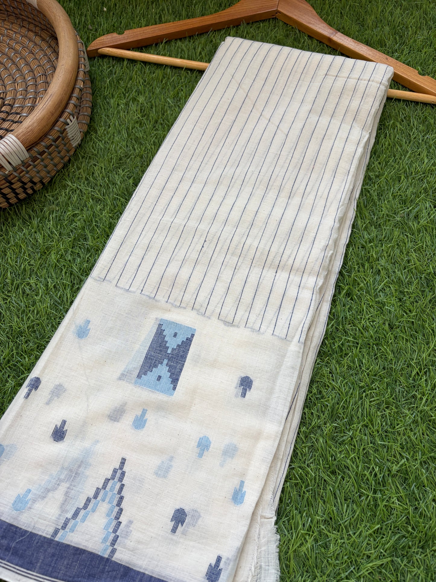 Jaamdani mul fabric