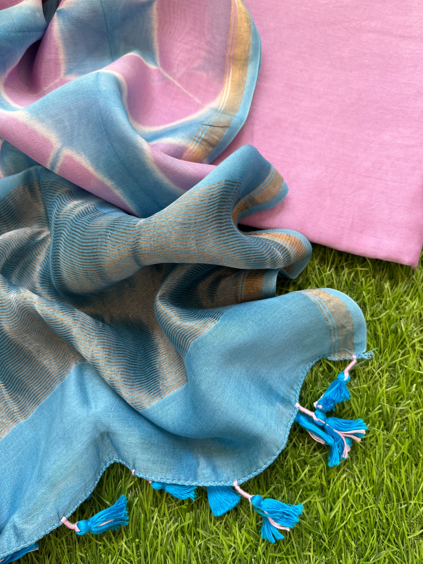 Chanderi Clamp Dye dupatta with plain fabric