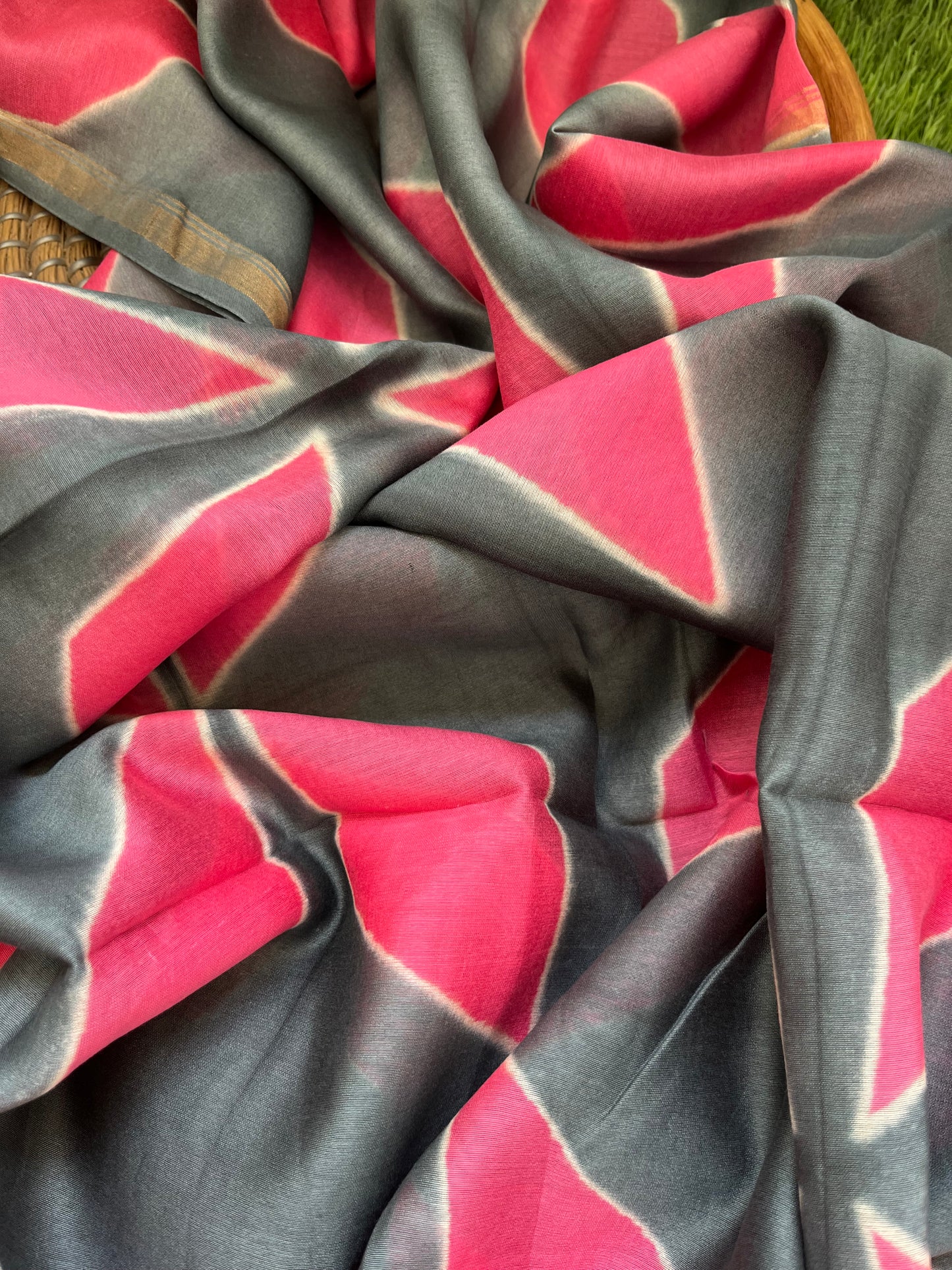 Chanderi Clamp Dye dupatta with plain fabric