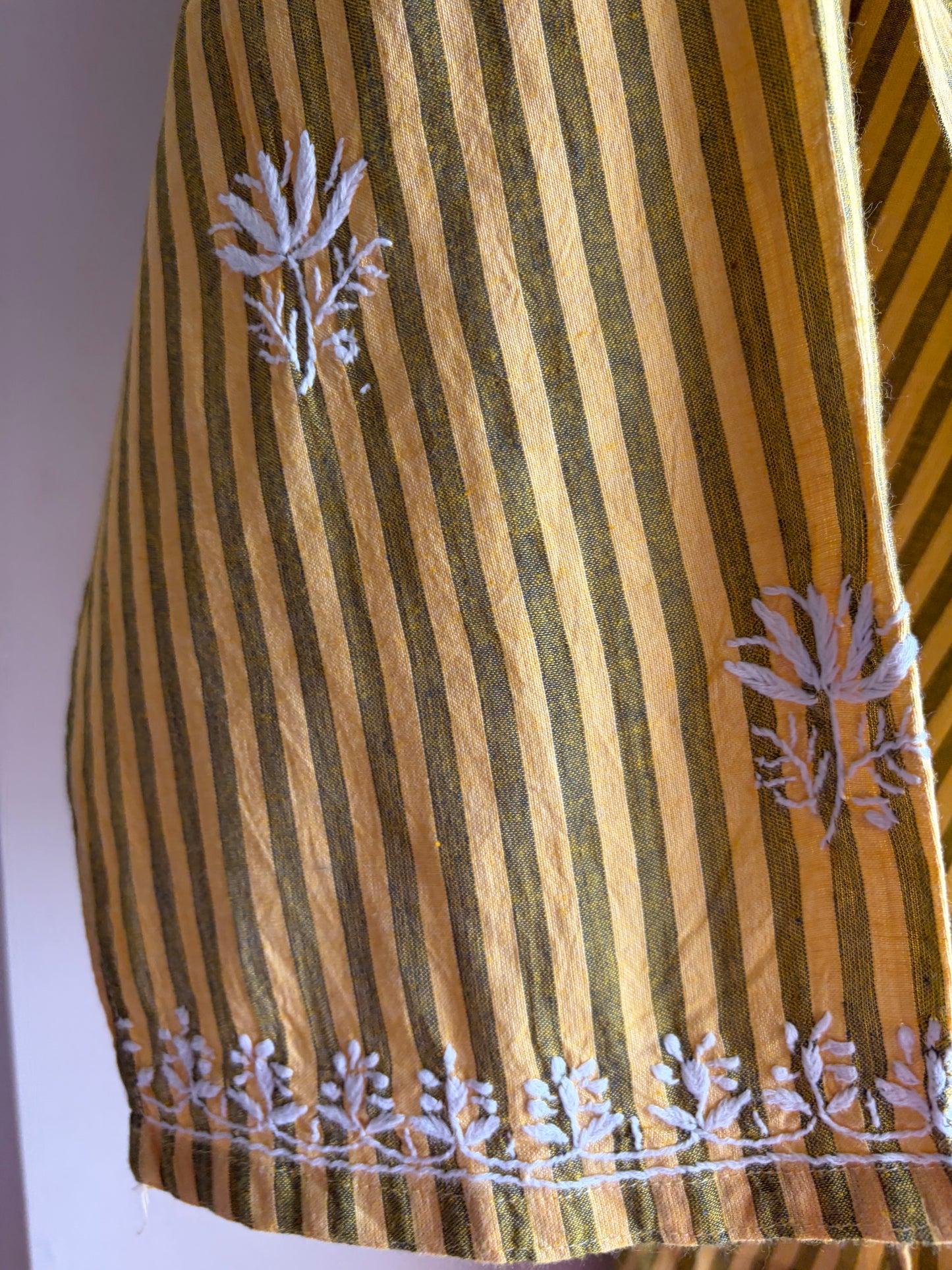 Rozana: Mangalgiri Cotton chikankari kurta