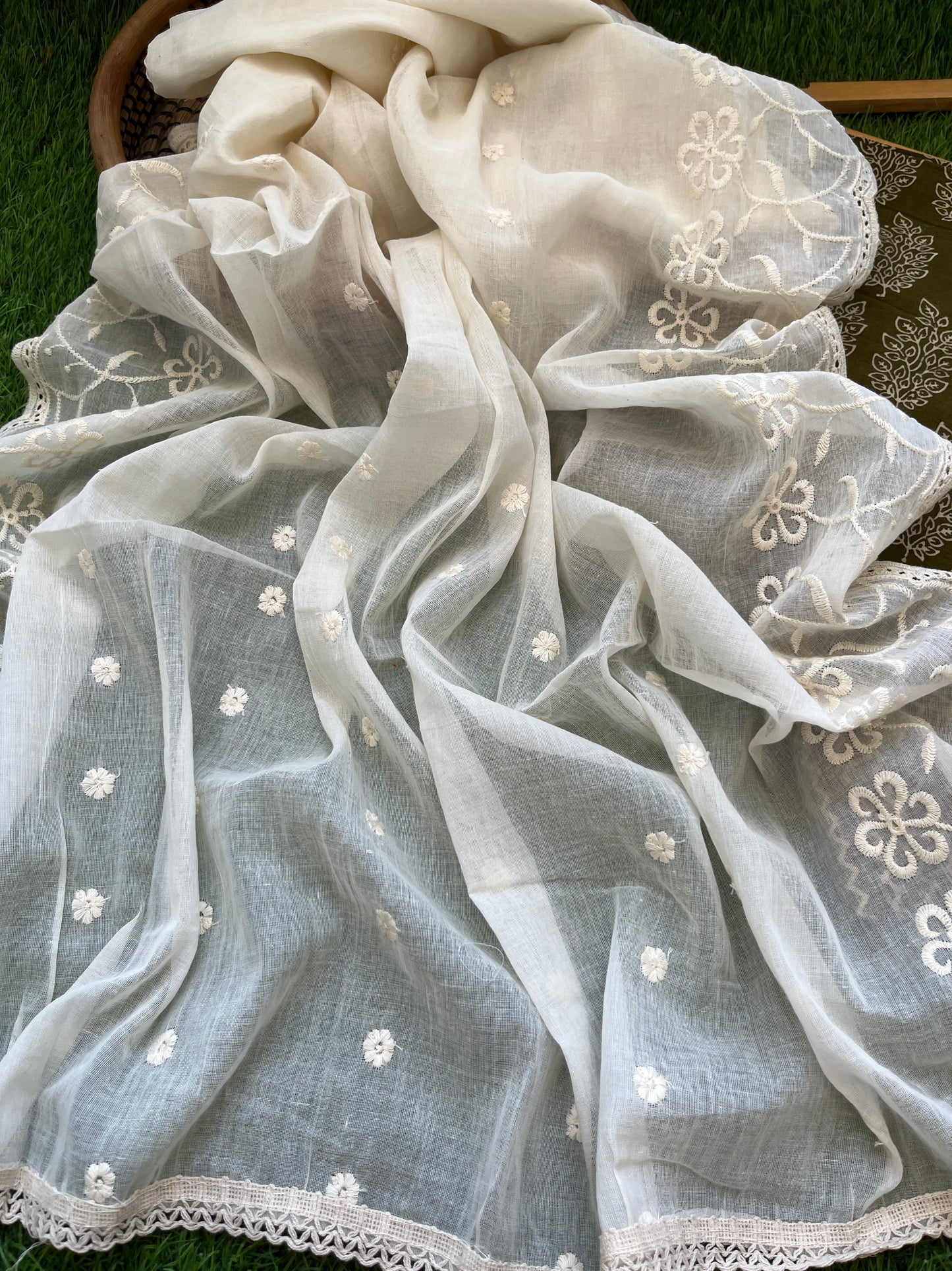 Kurta Bottom scalloped Dupatta