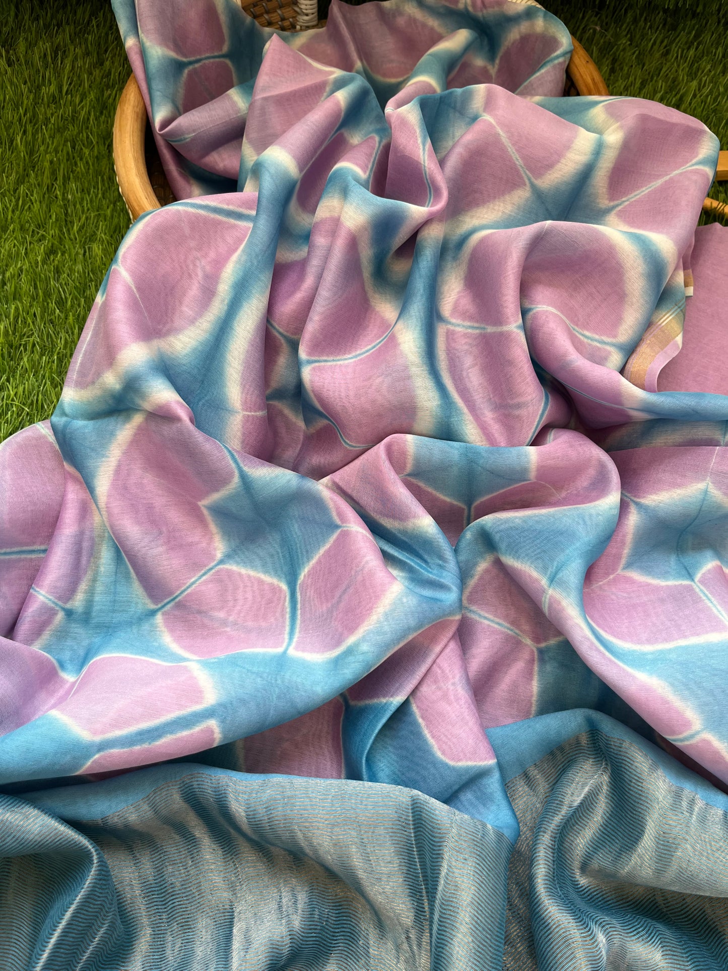 Chanderi Clamp Dye dupatta with plain fabric