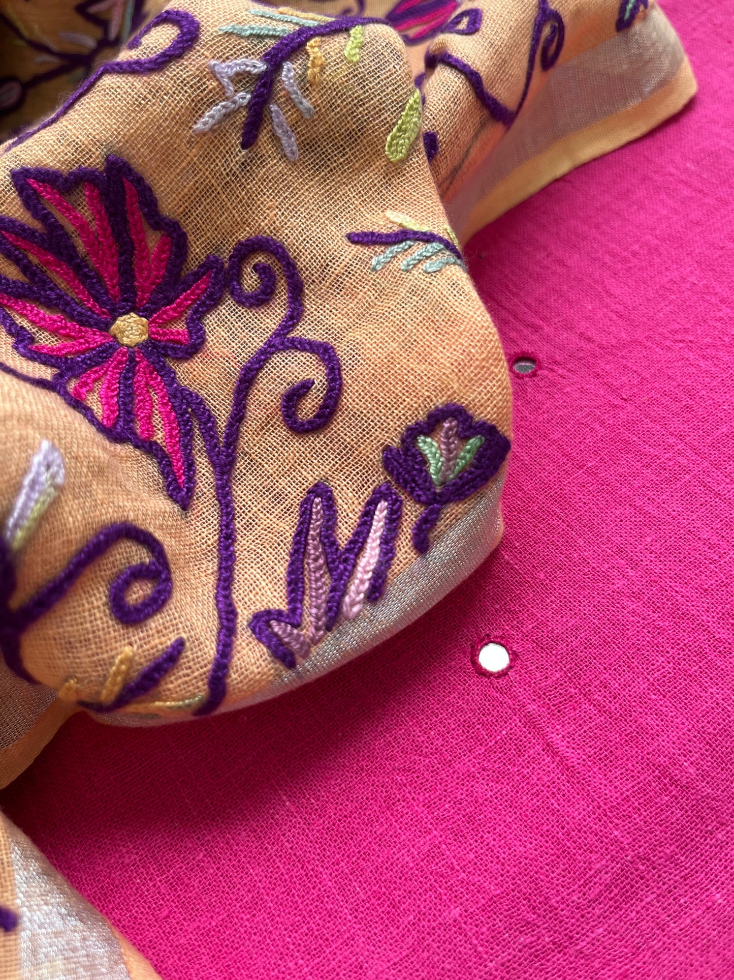 Linen aari kaam dupatta paired with kala cotton kurta fabric