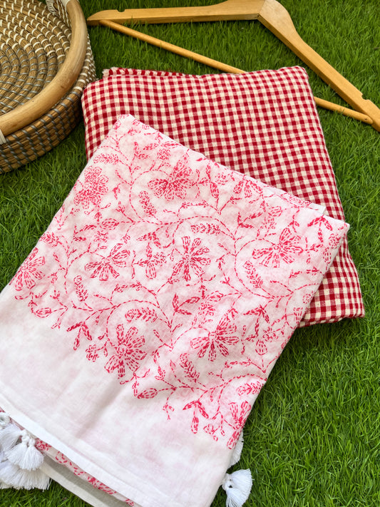 Kala Cotton kurta and Mul tepchi dupatta