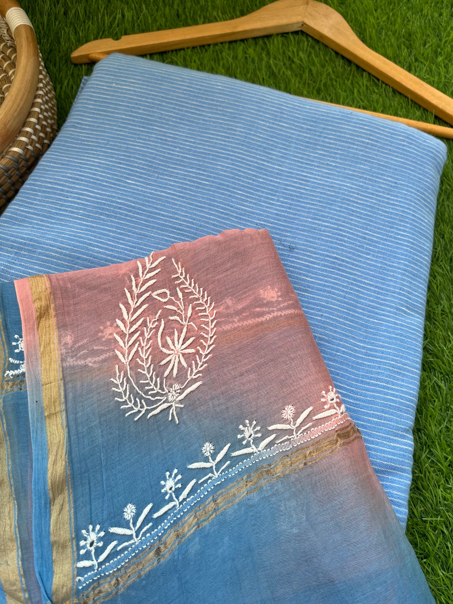 रोज़ाना  :Chanderi Chikankari Dupatta with kala cotton kurta Fabric