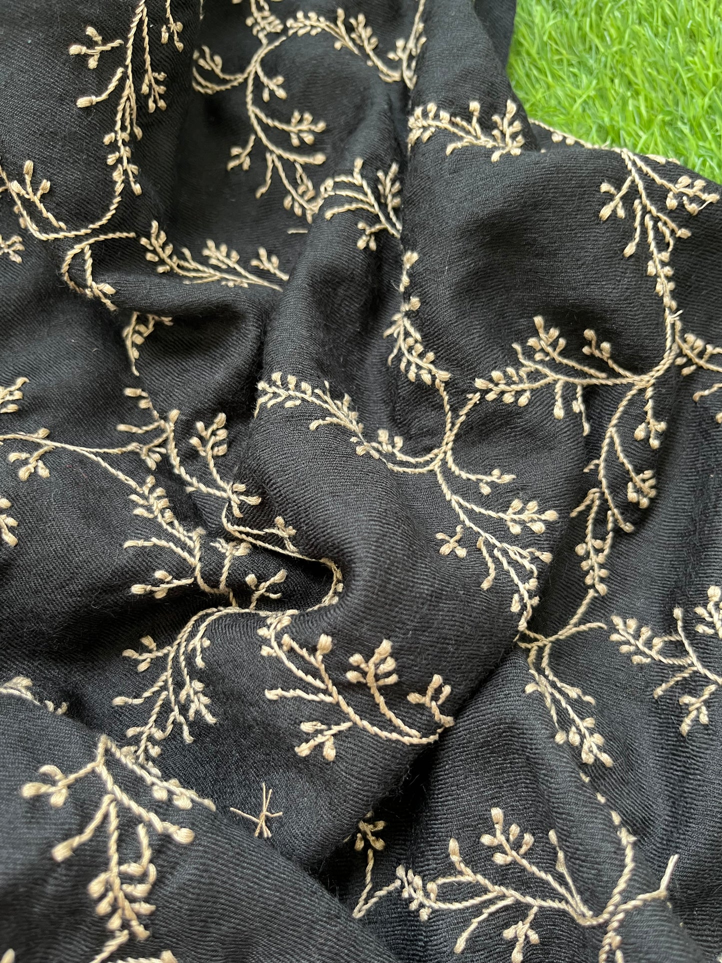 Pure wool chikankari shawl