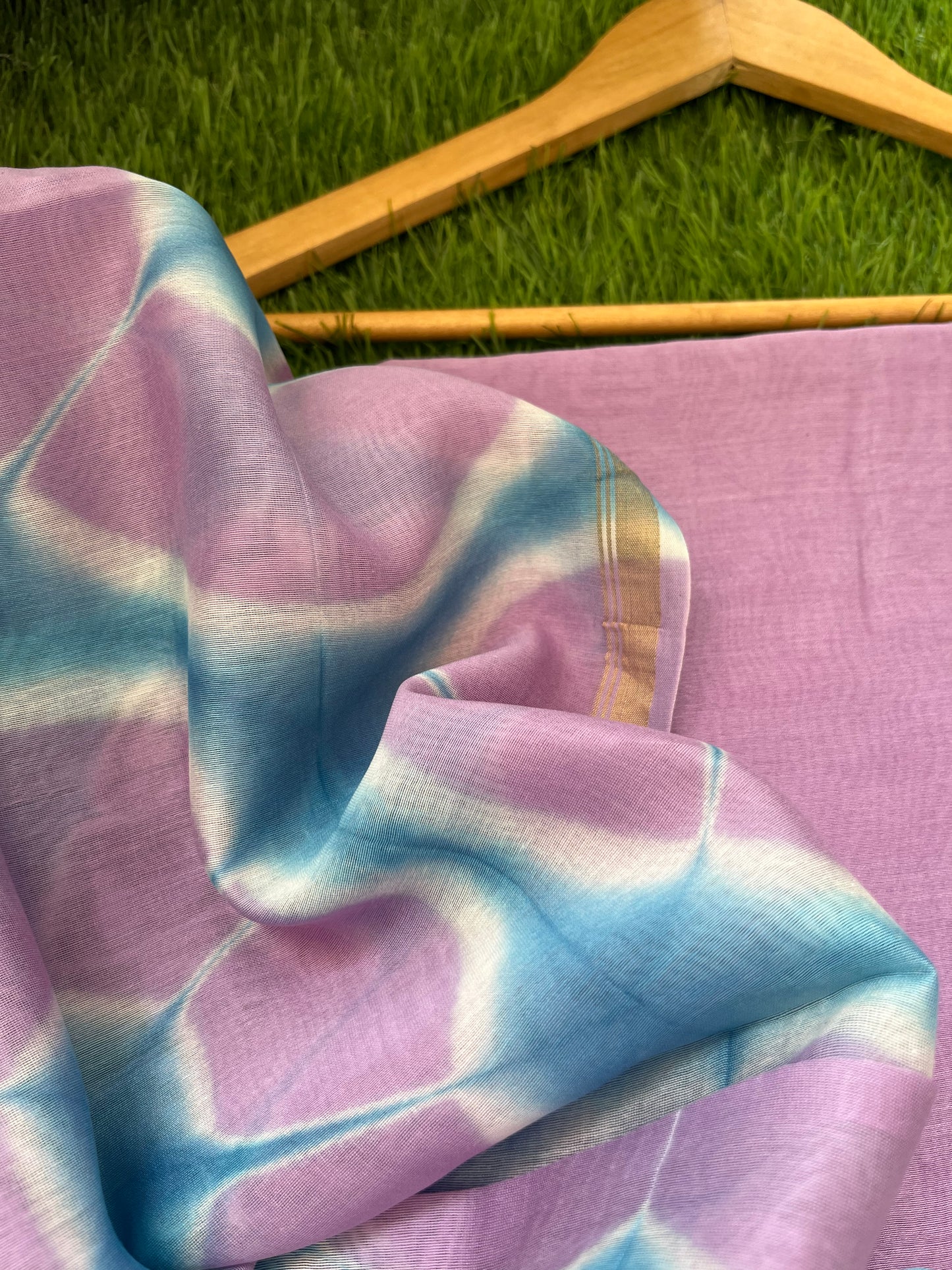 Chanderi Clamp Dye dupatta with plain fabric