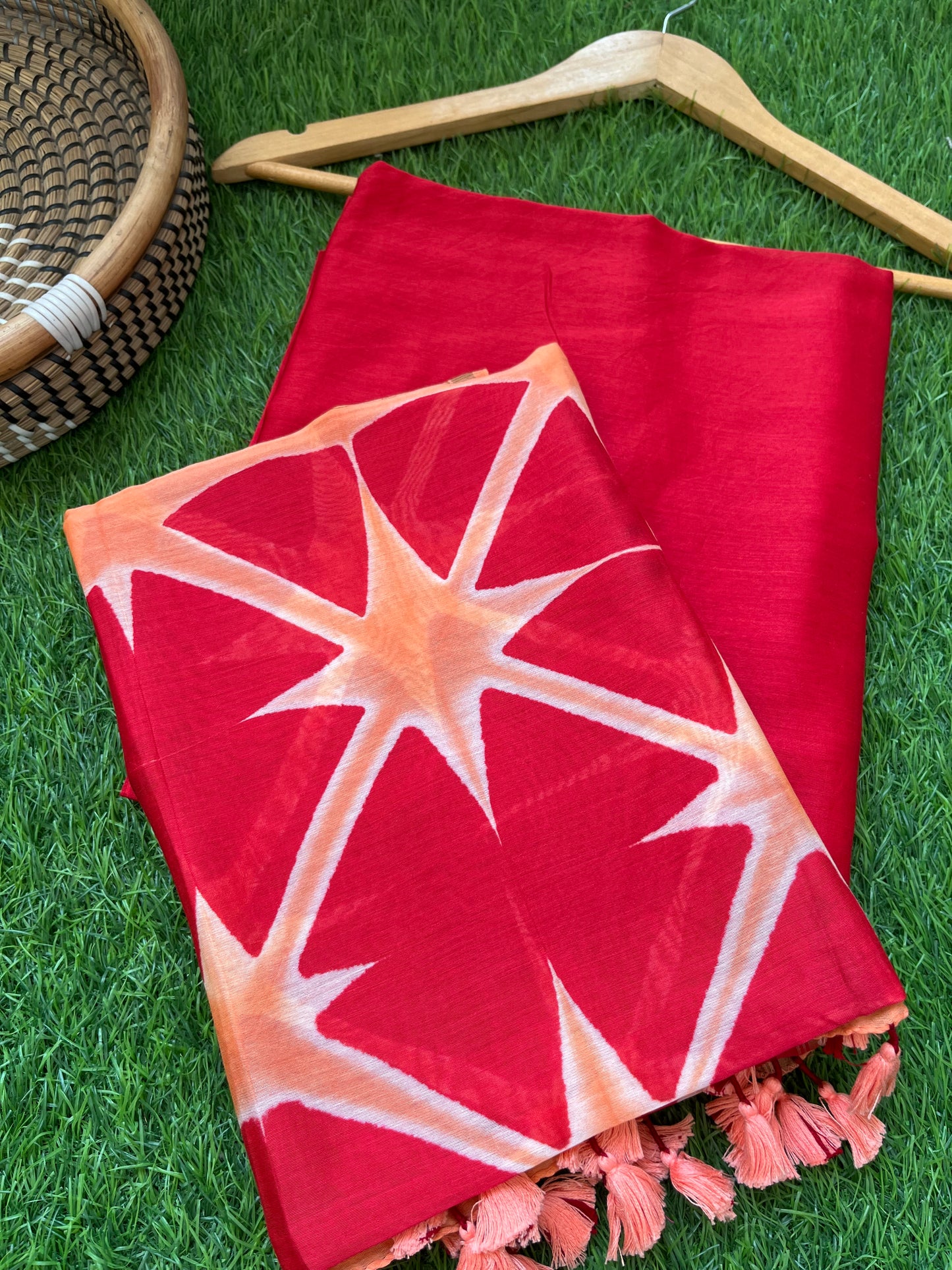Chanderi Clamp Dye dupatta with plain fabric