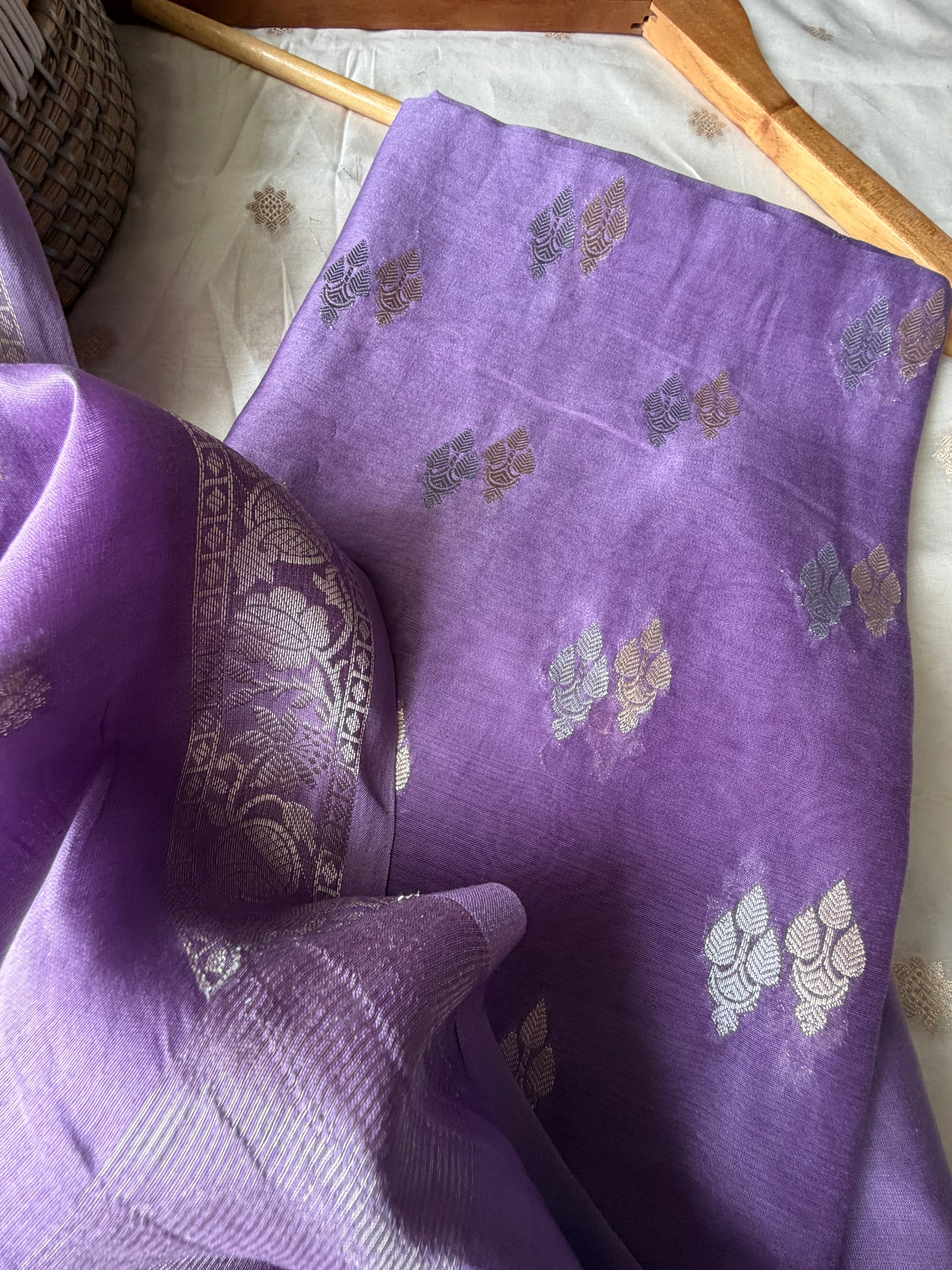 त्योहार् -Banarasi chanderi dupatta kurta