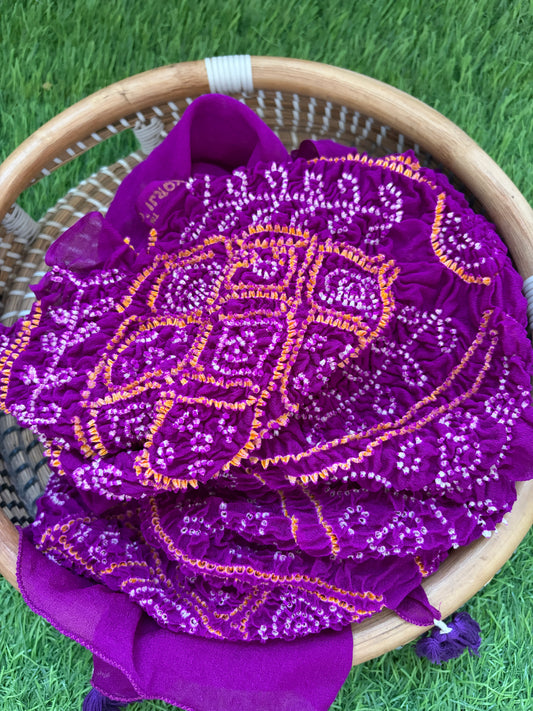 Bandhani chinon Dupatta