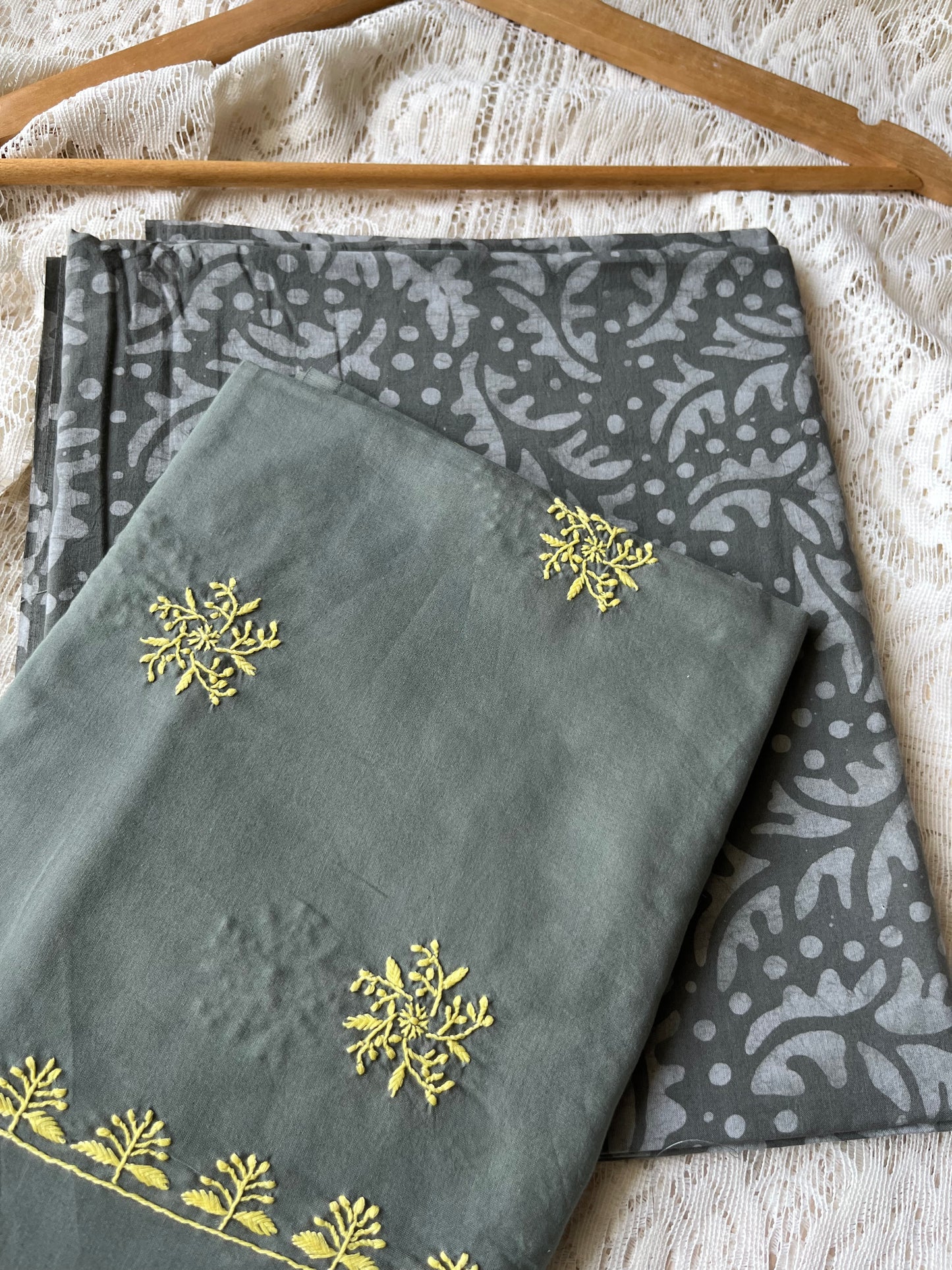 Cotton chikankari Bottom with a baatik kurta fabric