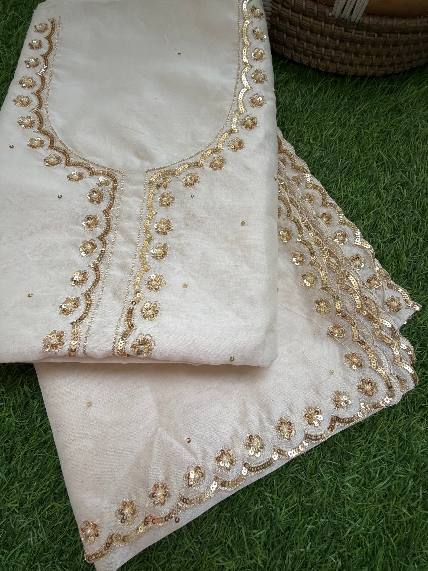 Hand embroidered chanderi kurta dupatta