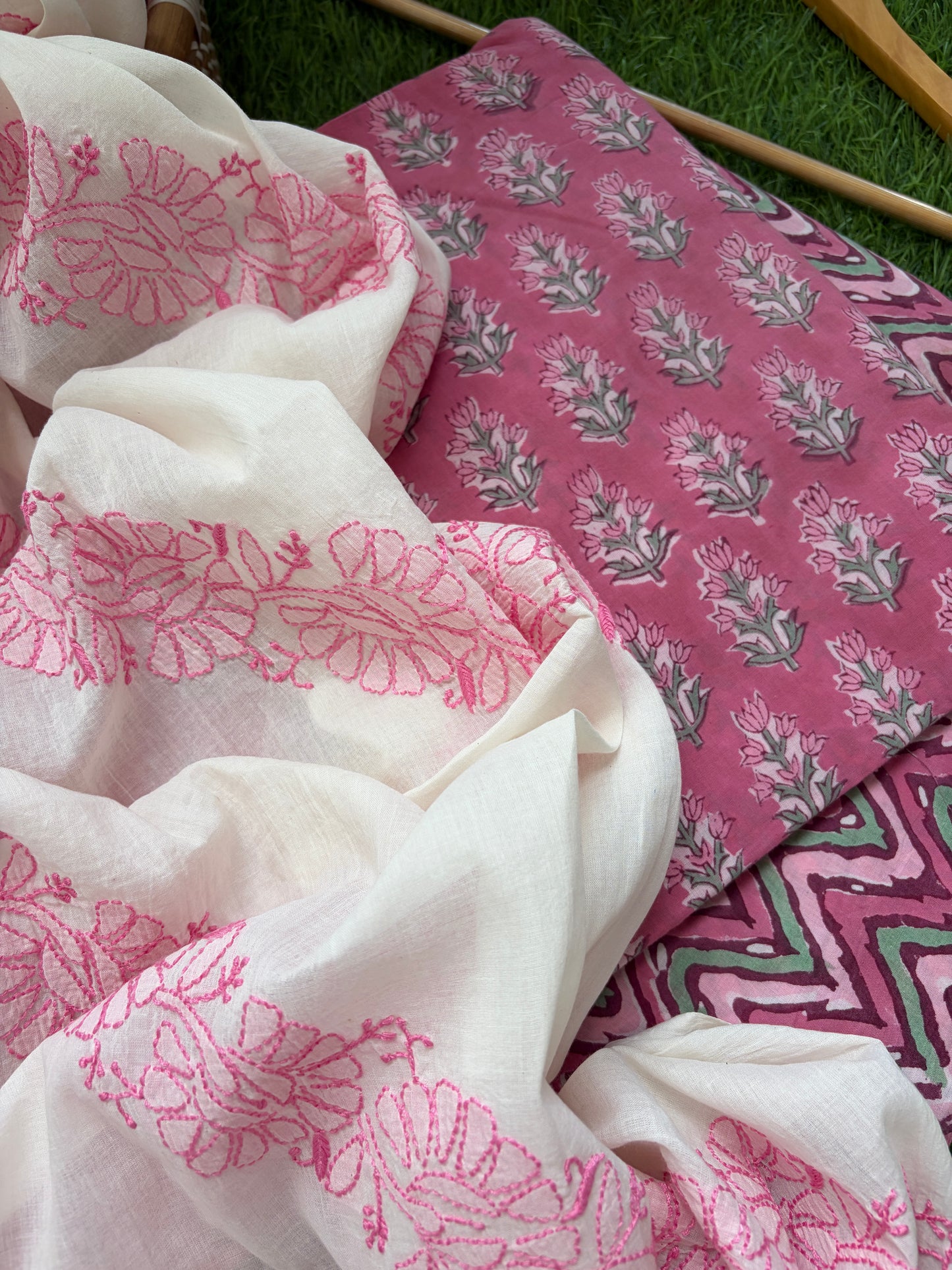 Cotton kurta bottom mul chikankari dupatta
