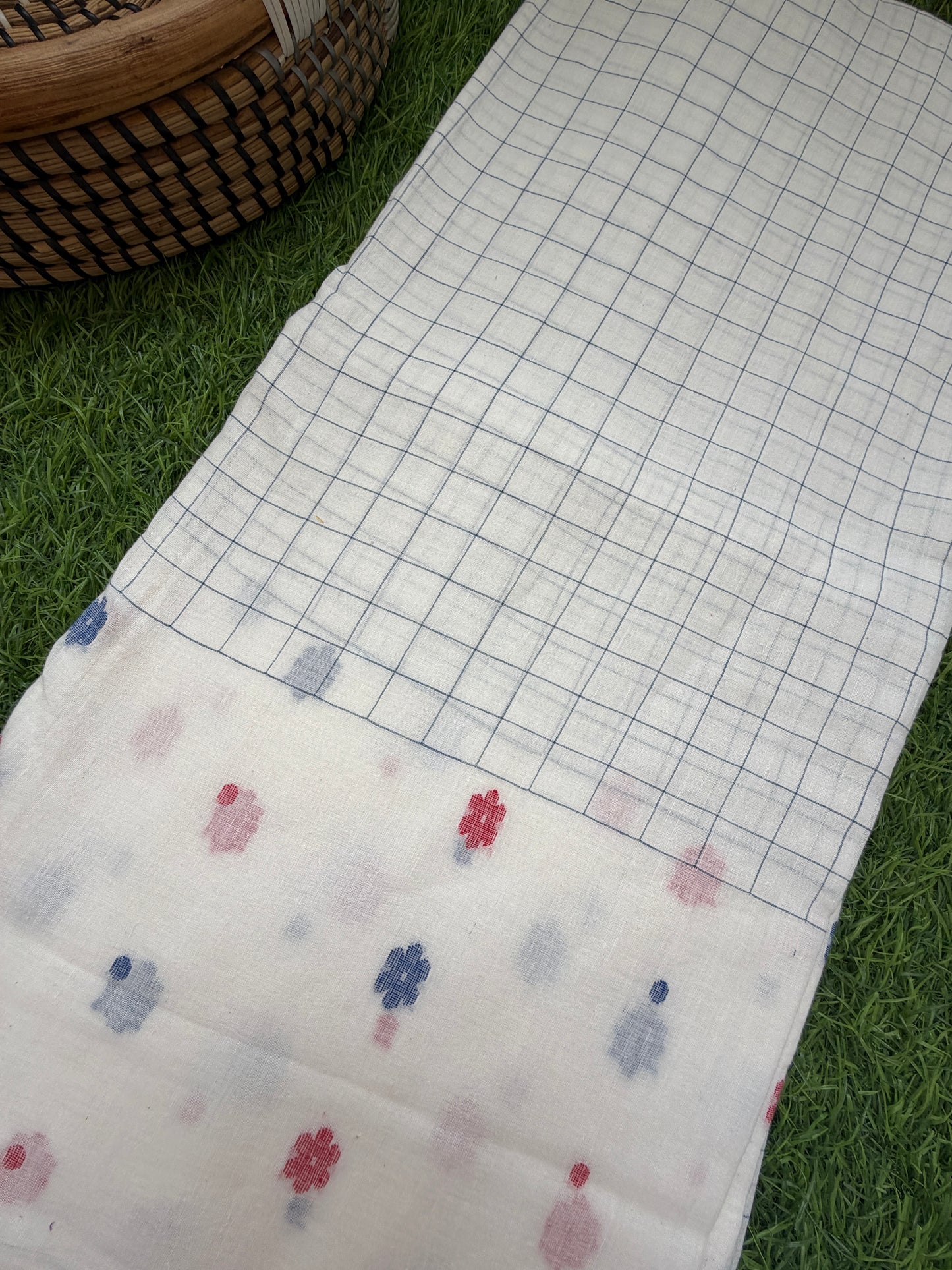 Jaamdani mul fabric