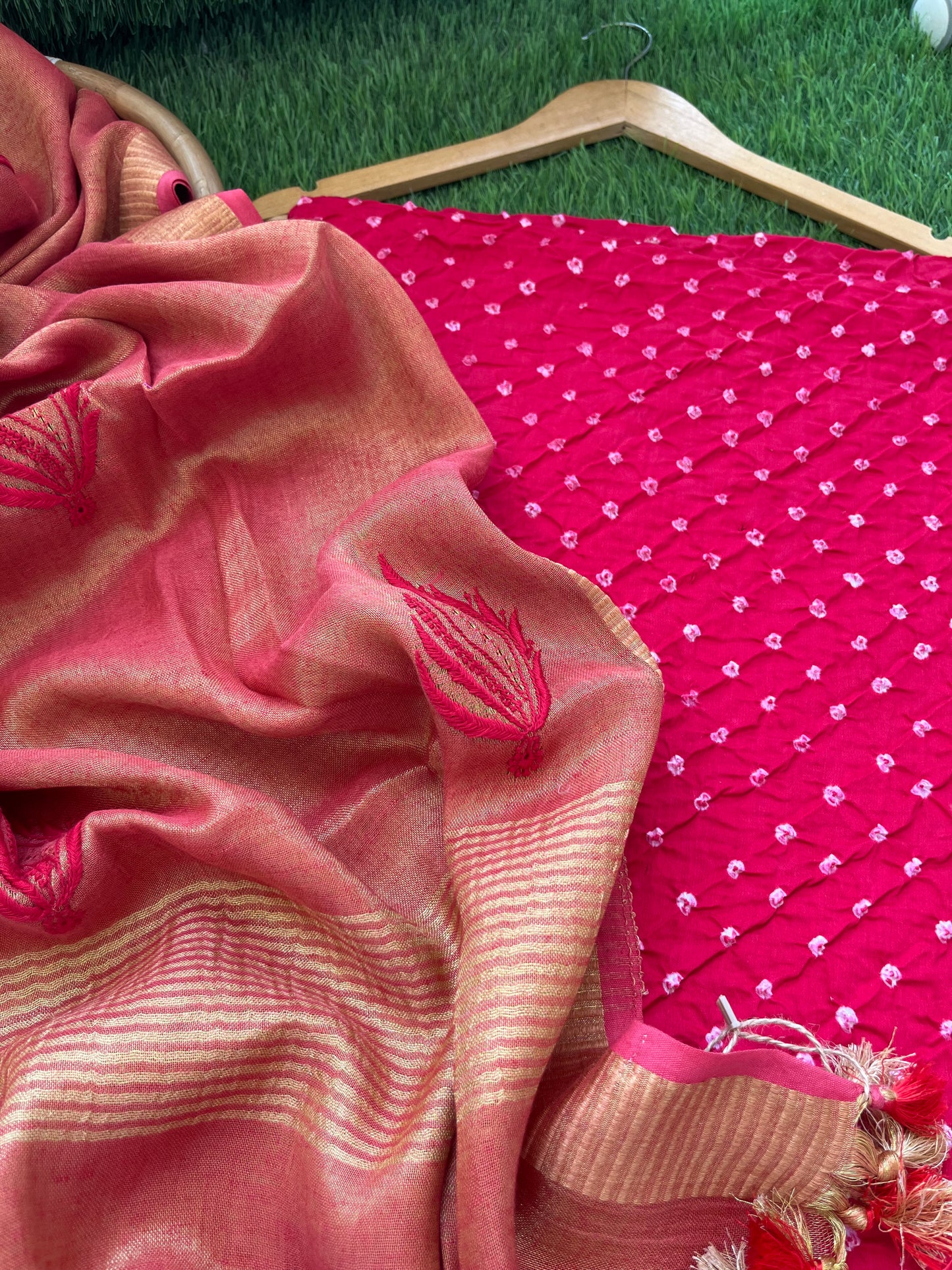 Bandhani kurta chikankari Dupatta