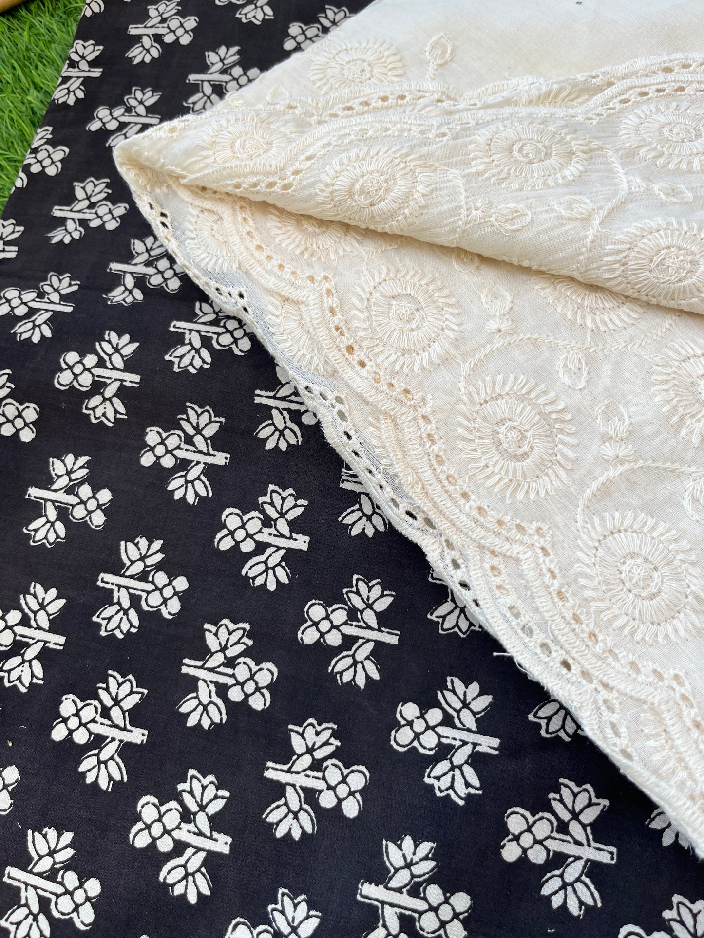 Kurta Bottom scalloped Dupatta