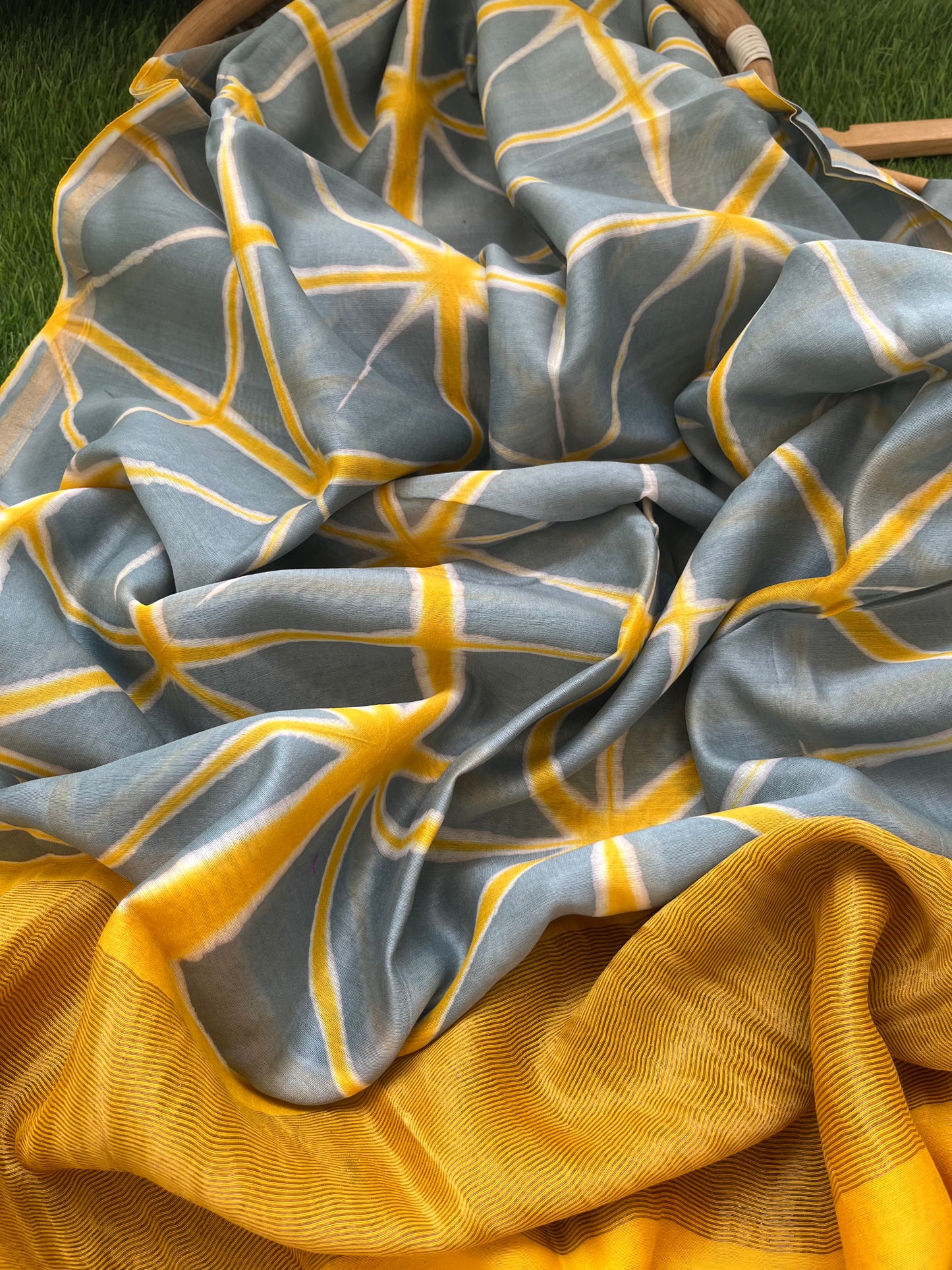 Chanderi Clamp Dye dupatta with plain fabric