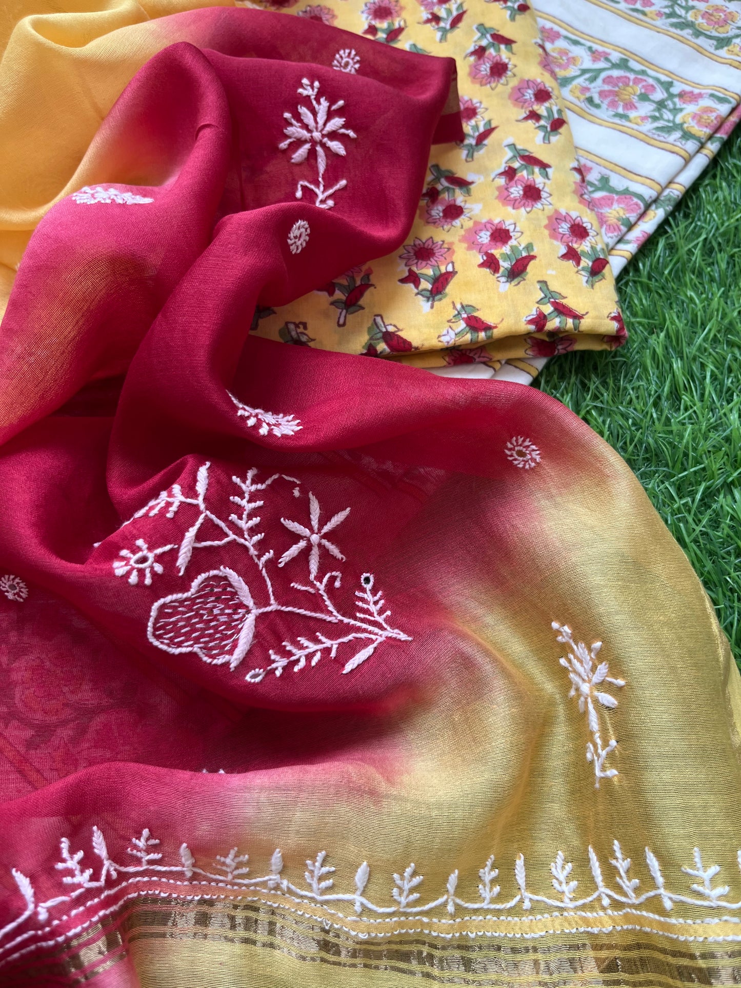 रोज़ाना  :Chanderi Chikankari Dupatta with cotton kurta bottom Fabric