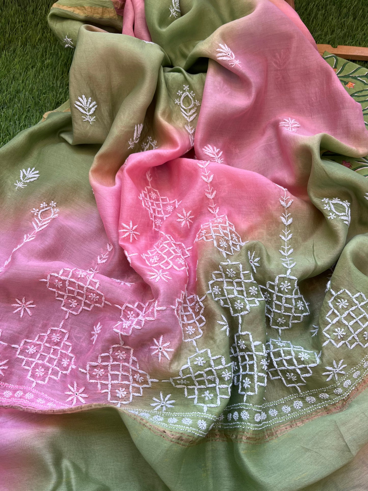 रोज़ाना  :Chanderi Chikankari Dupatta with cotton kurta bottom Fabric