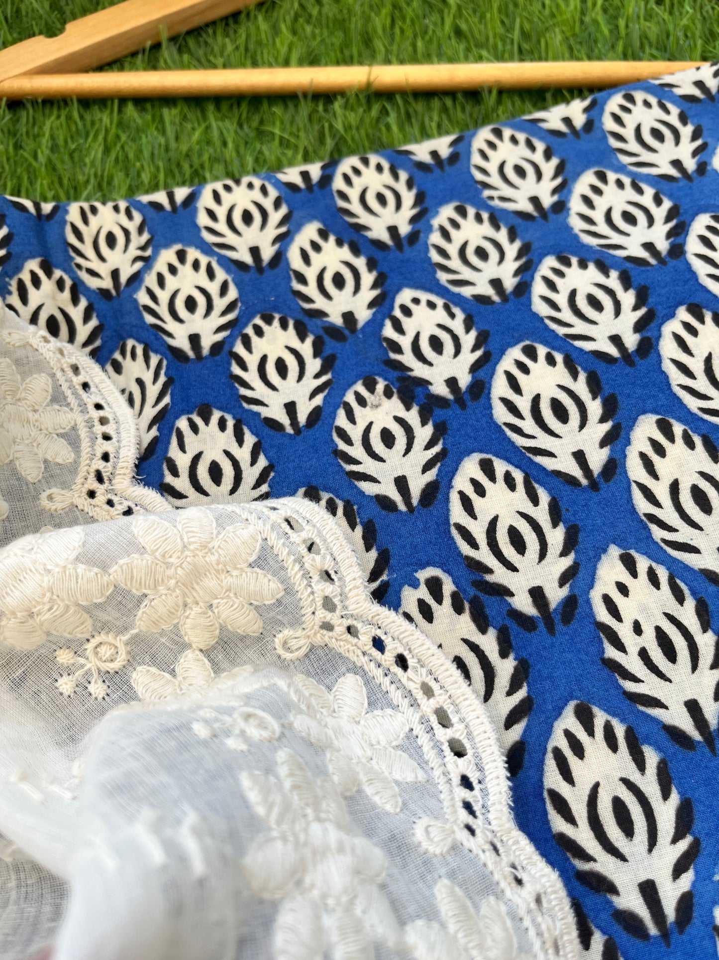 Kurta Bottom scalloped Dupatta