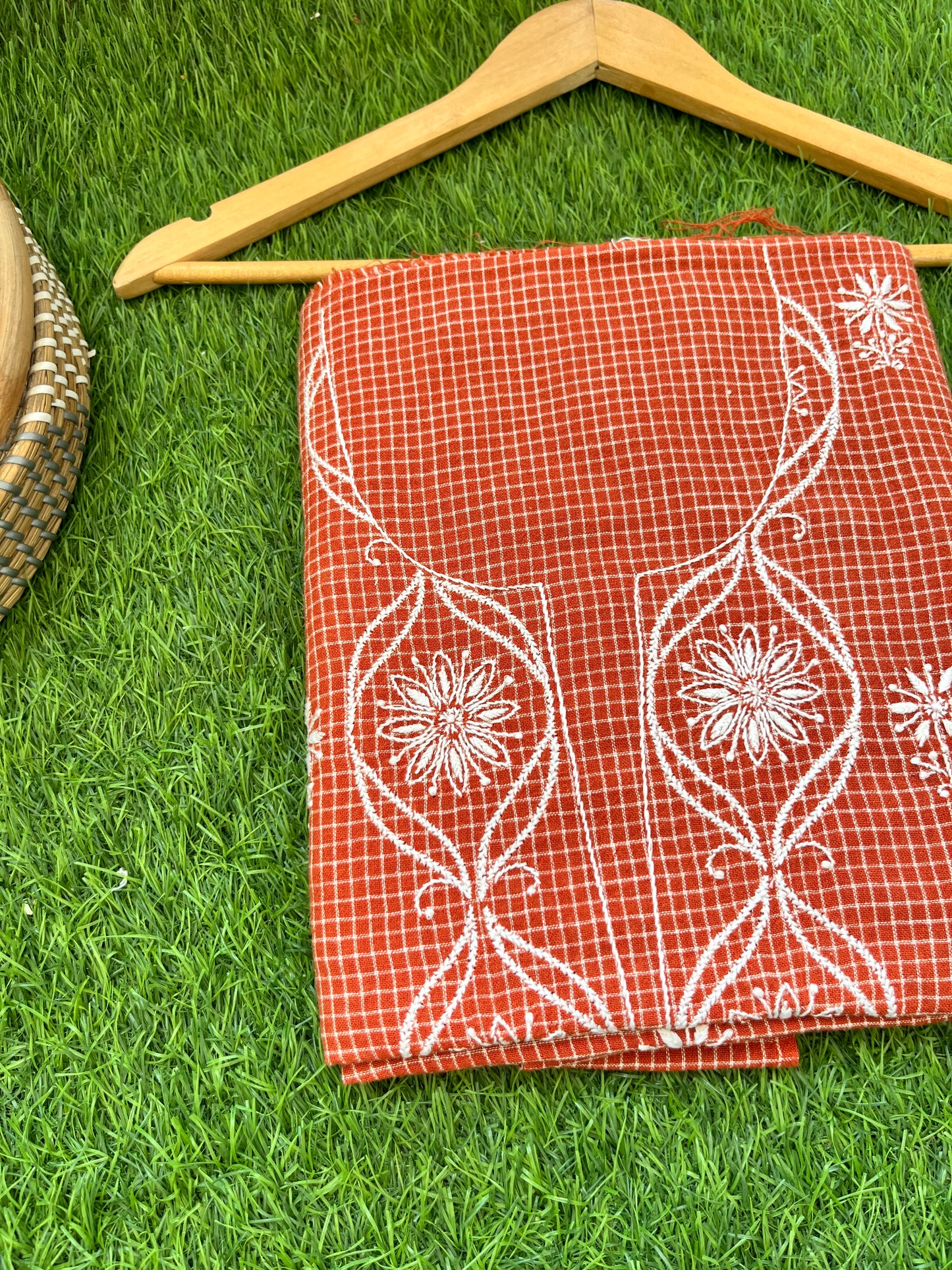 Chikankari kala cotton Kurta