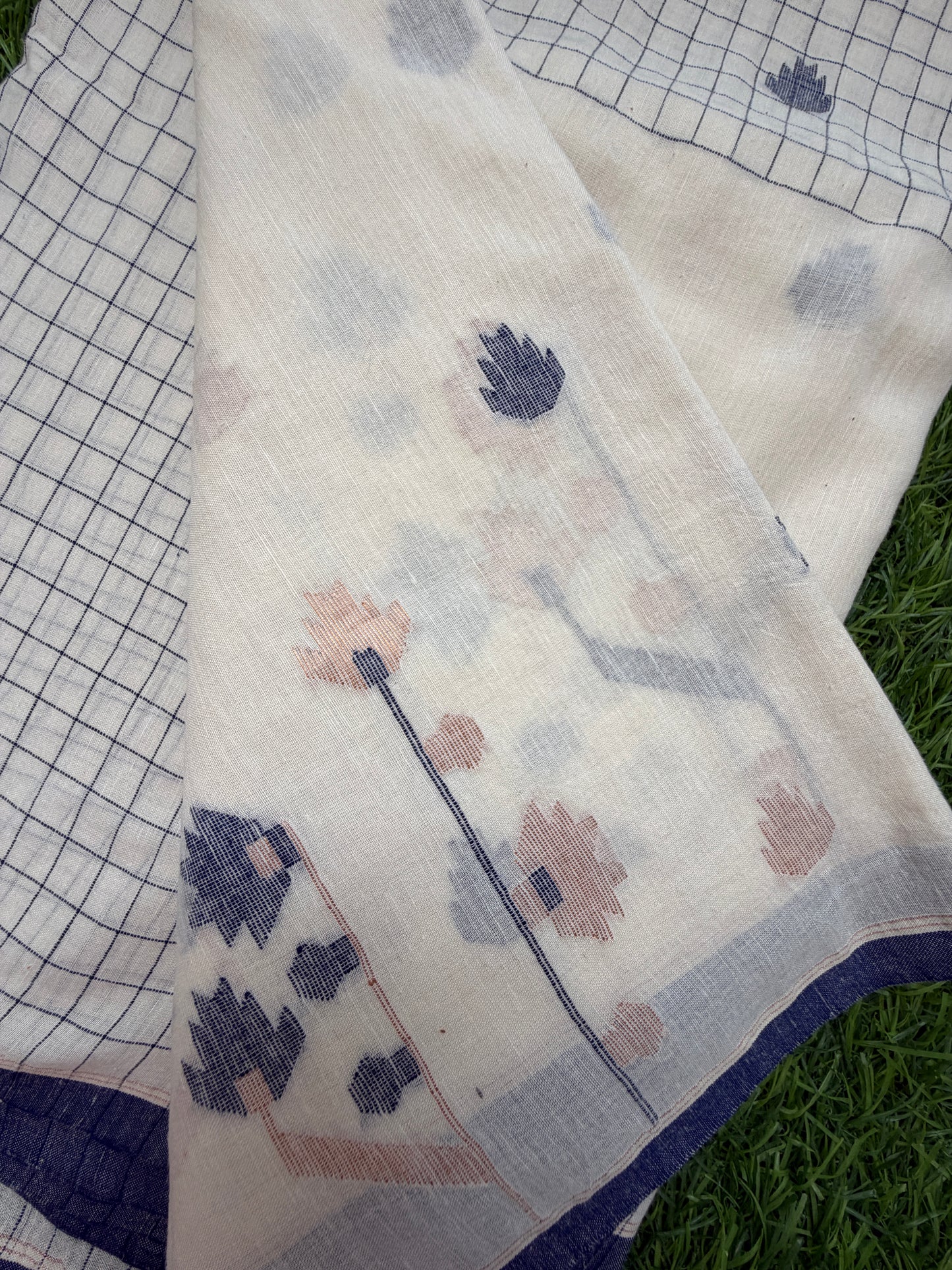 Jaamdani mul fabric