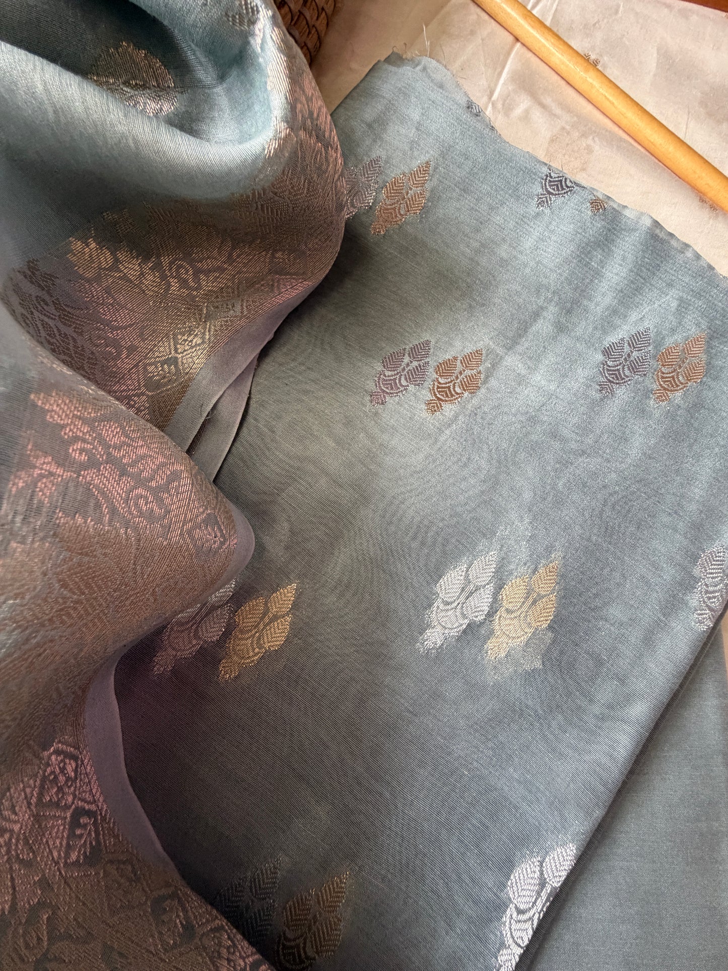 त्योहार् -Banarasi chanderi dupatta kurta