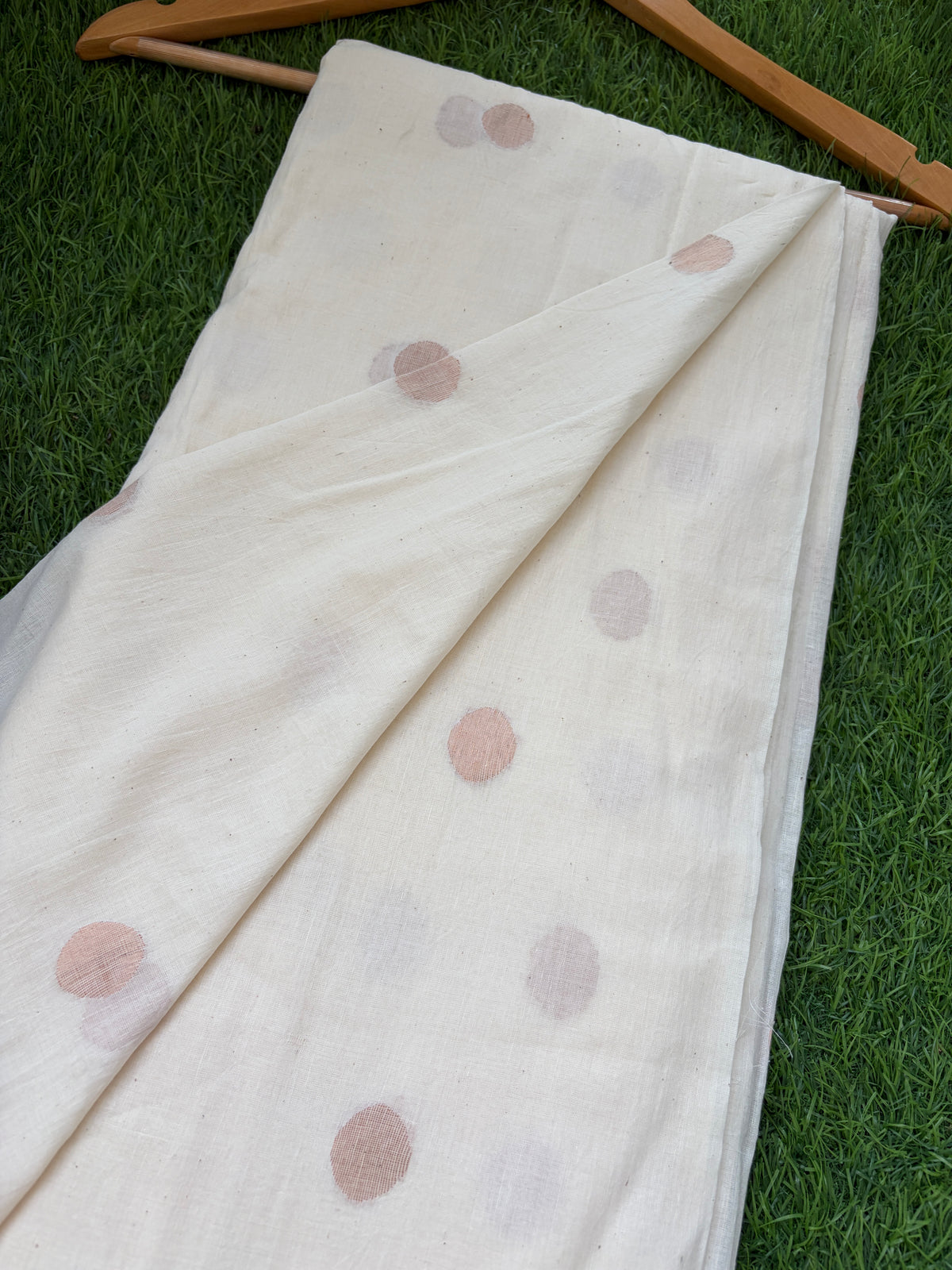 Jaamdani mul fabric zari booti