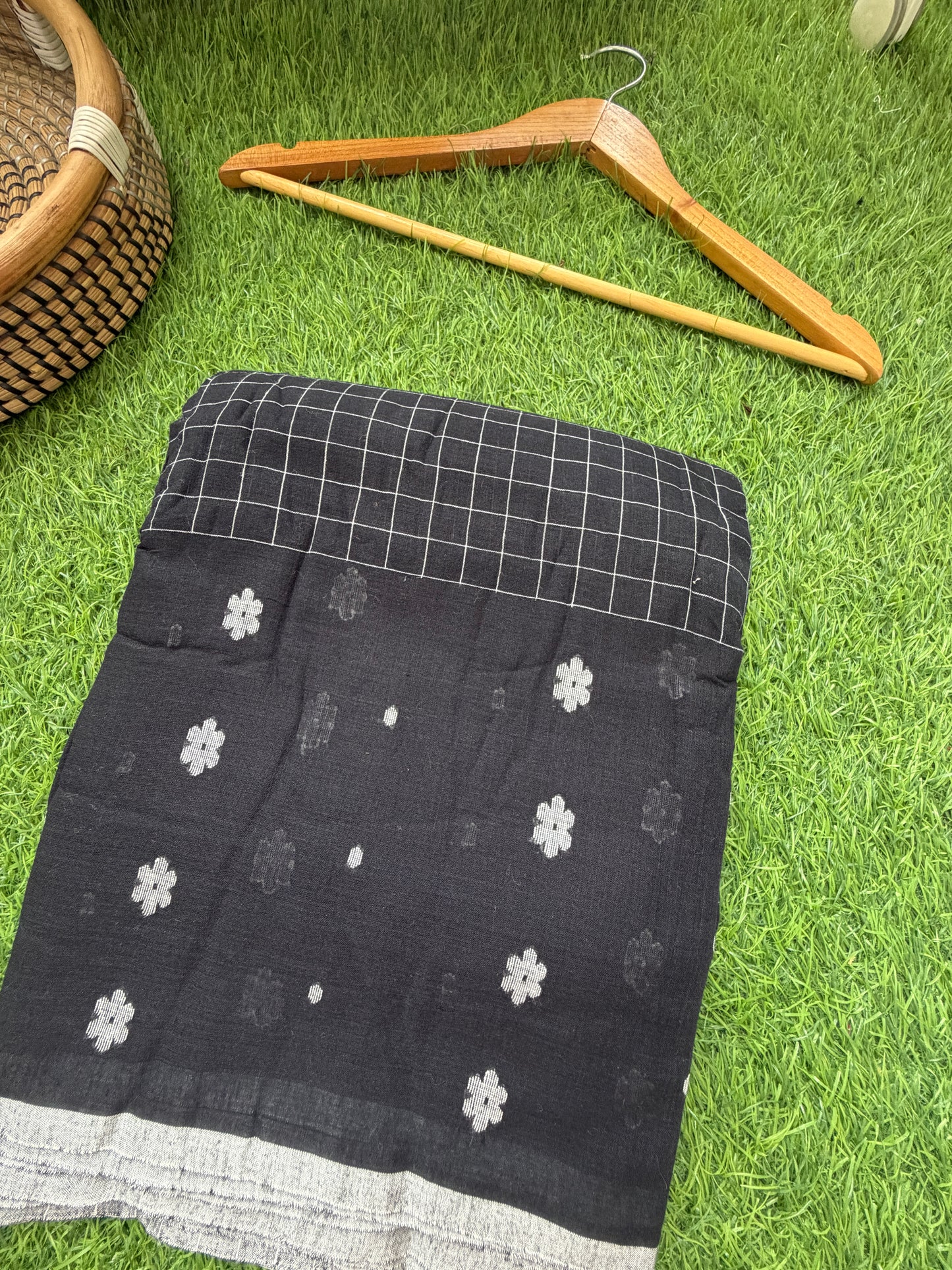 Jaamdani mul fabric