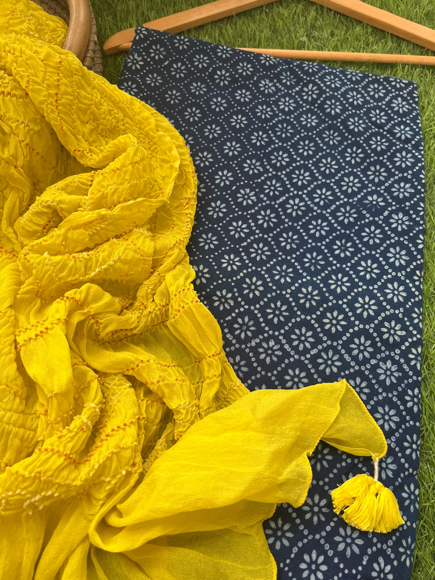 Cotton kurta bottom pure chinon bandhani dupatta