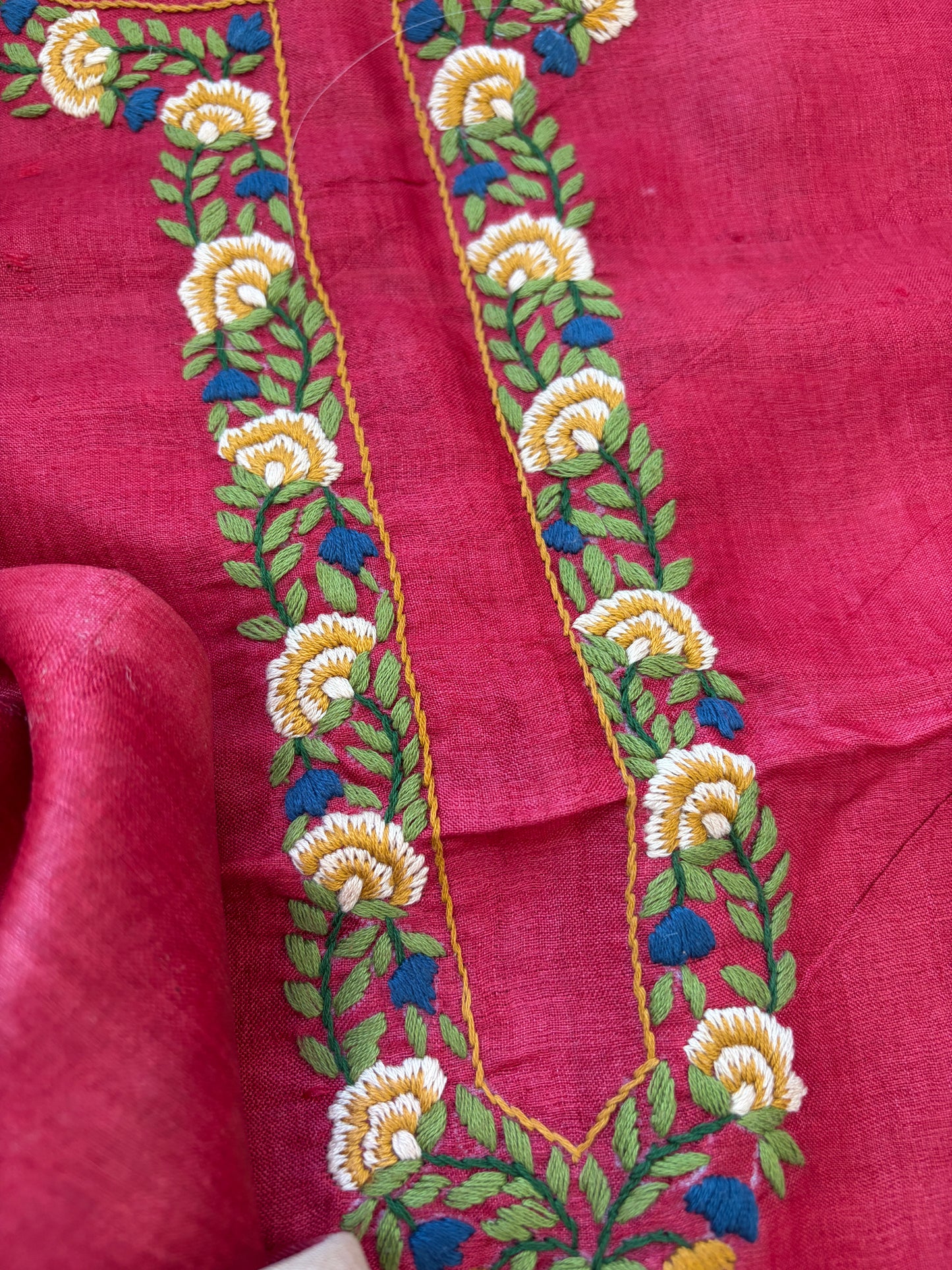 Hand embroidered tussar kurta dupatta