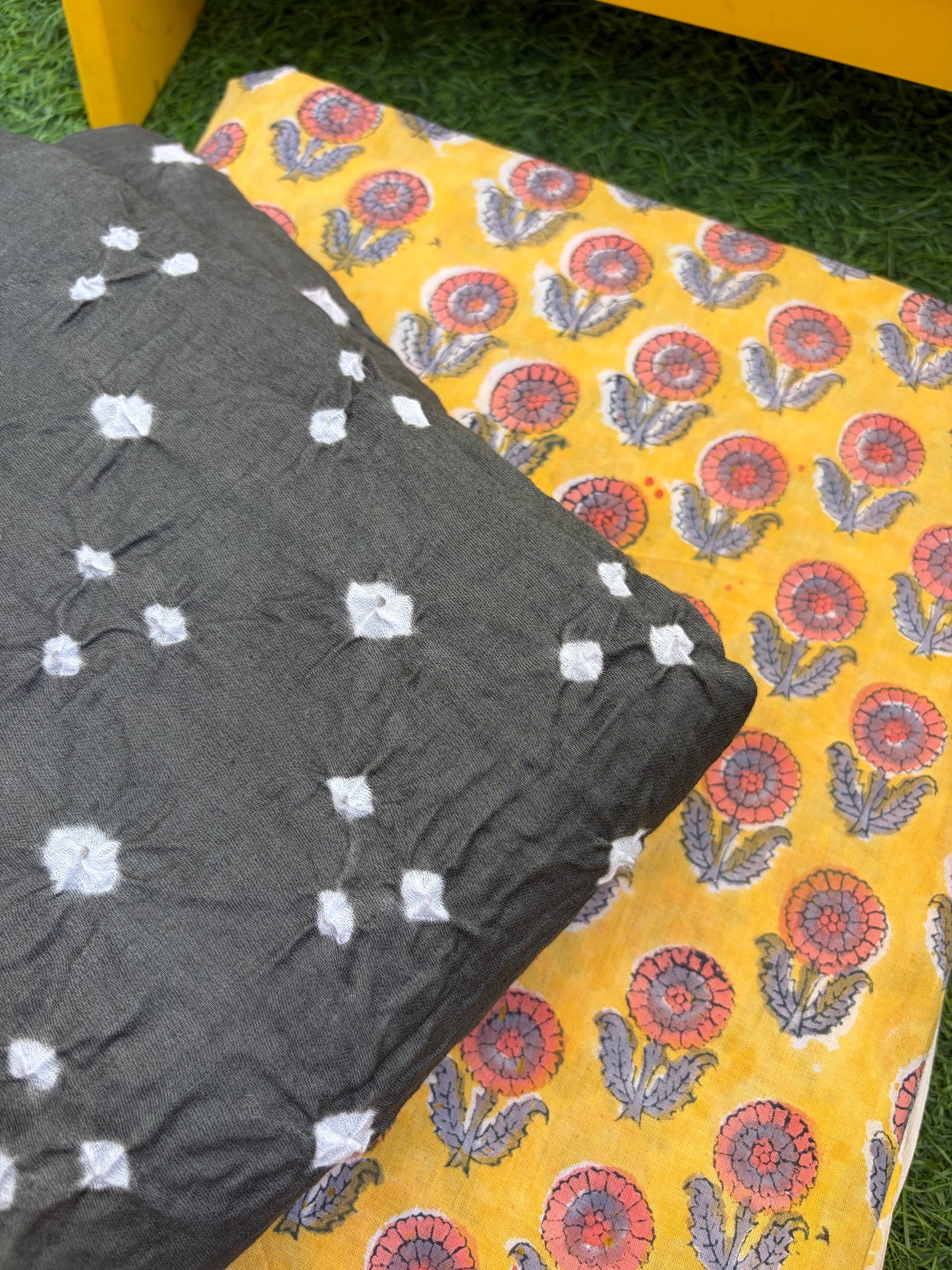 Cotton bandhani and print set
