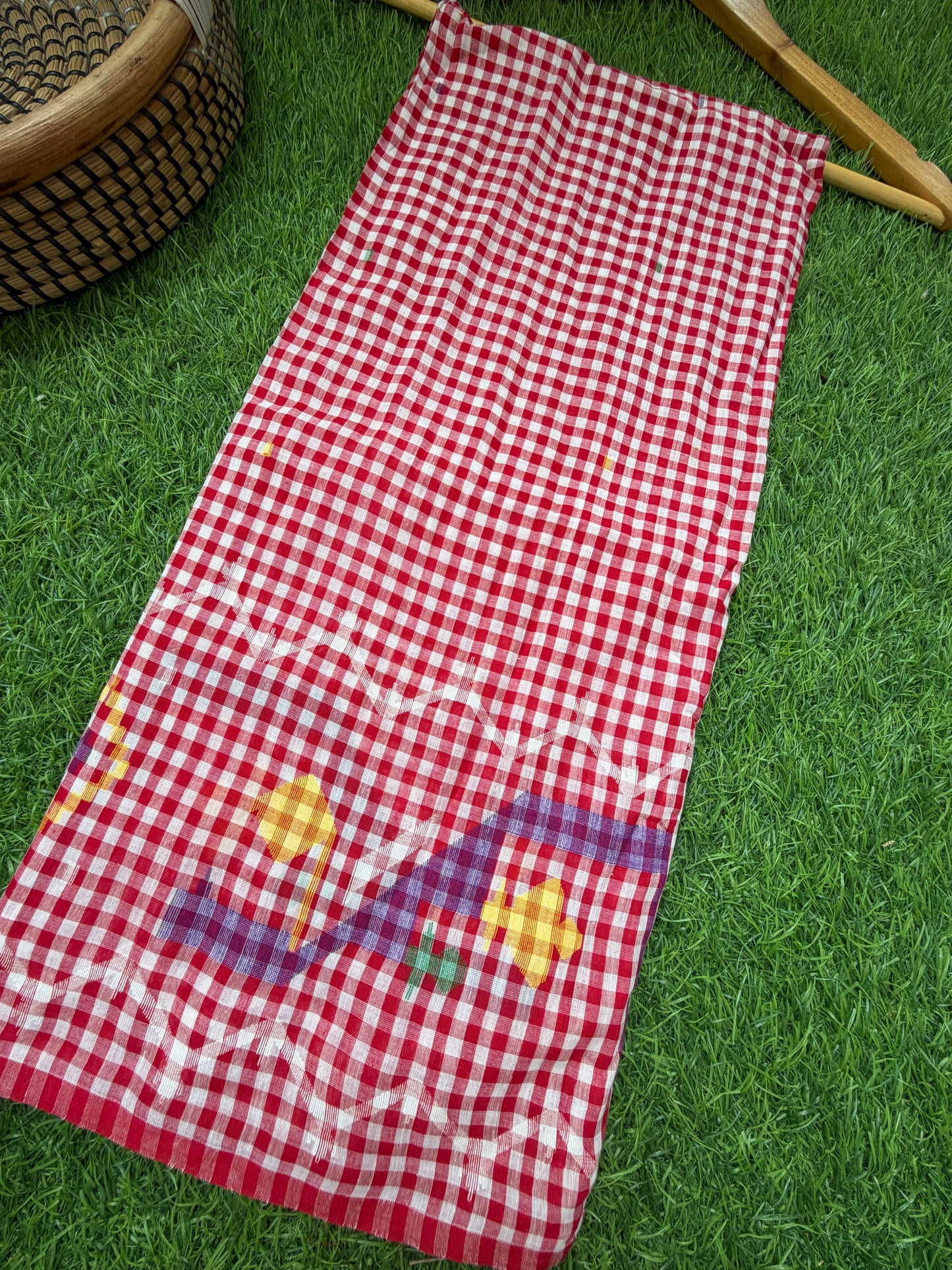 Jaamdani mul fabric
