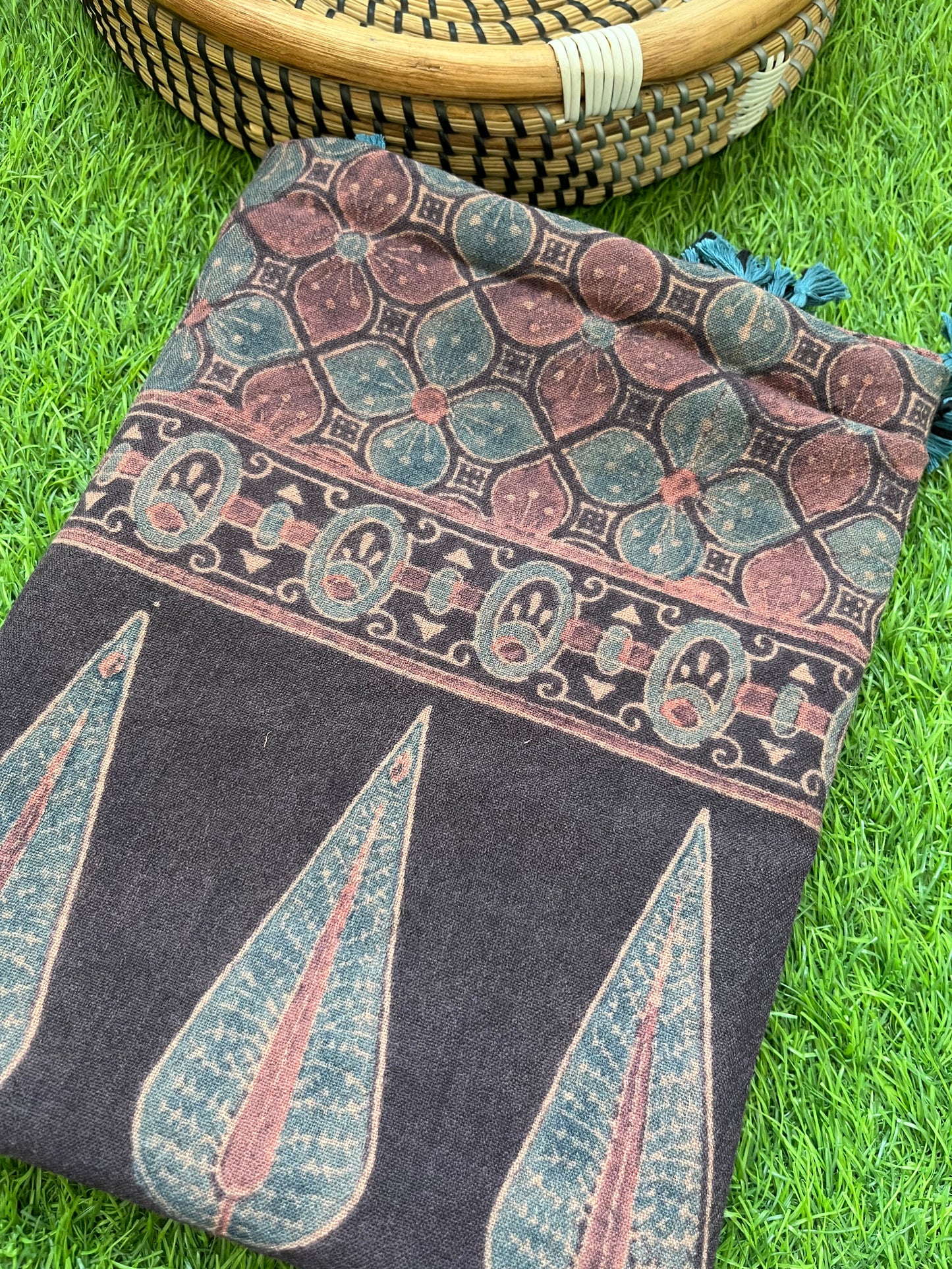 Handwoven ajrakh shawl