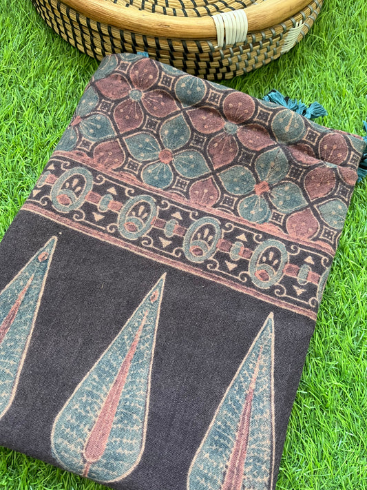 Handwoven ajrakh shawl