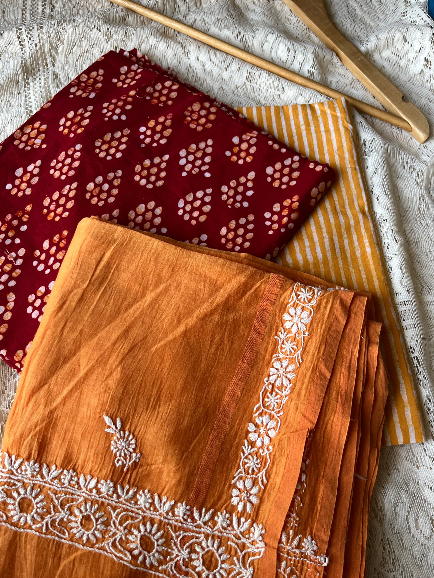 Cotton Baatik kurta bottom chikankari dupatta