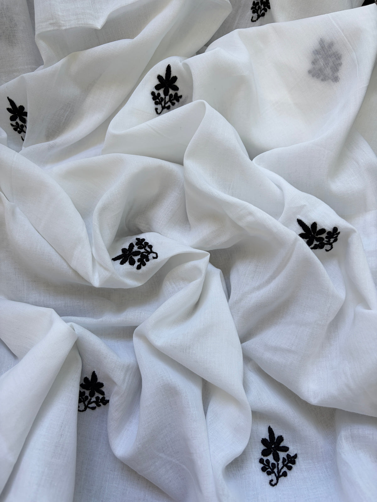 Cotton chikankari kurta dupatta