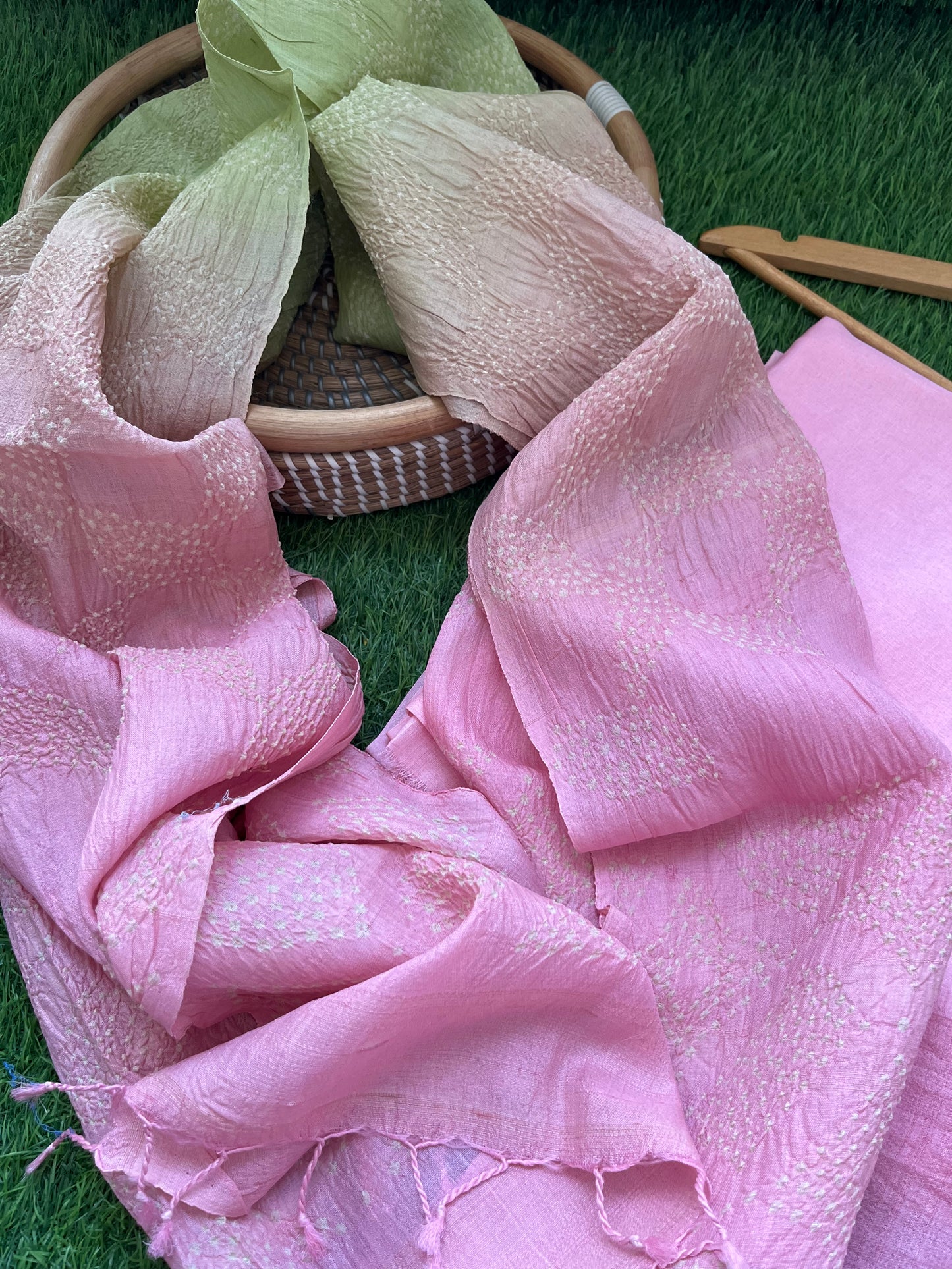 Tussar silk Bandhani dupatta plain kurta