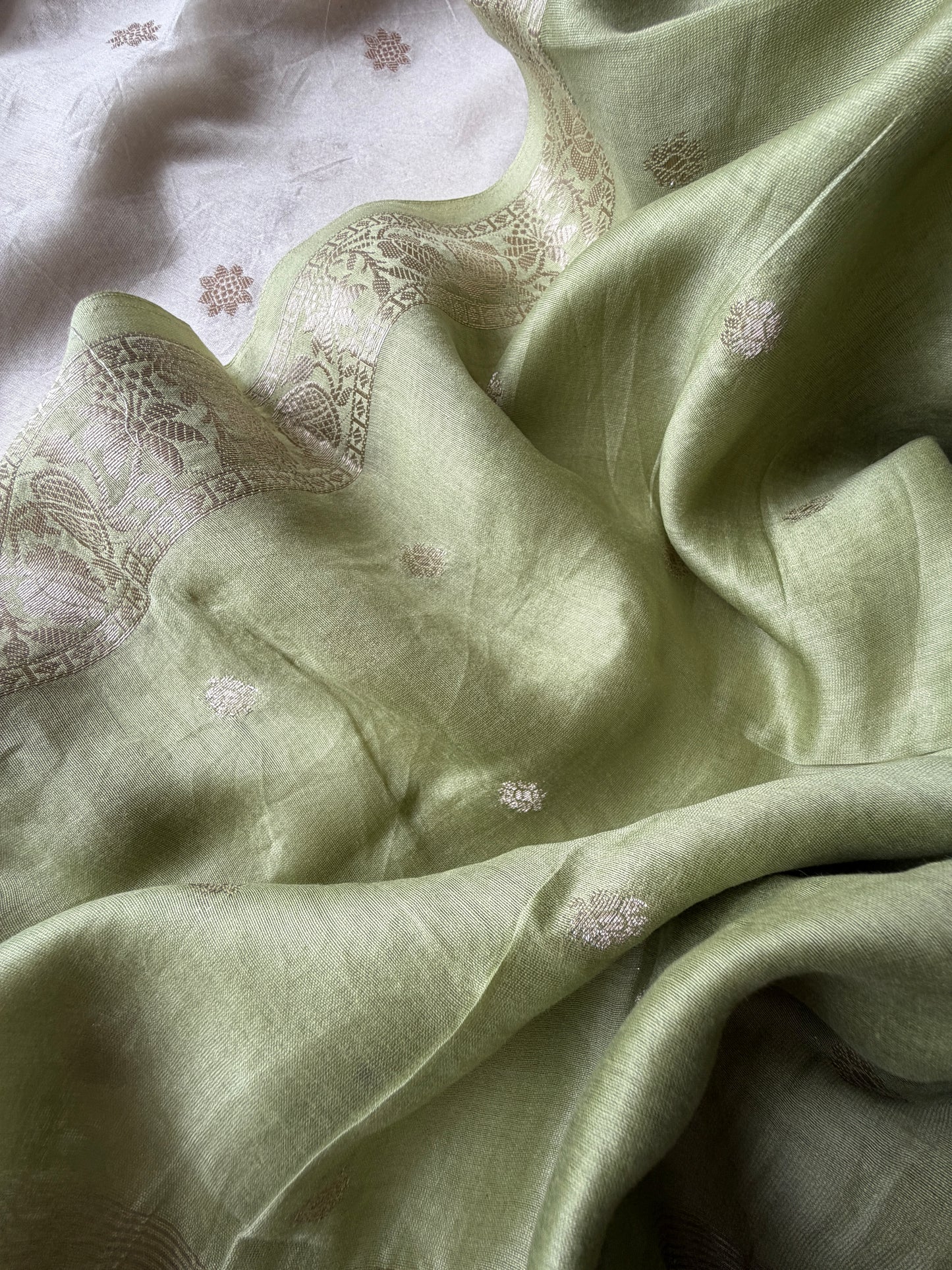 त्योहार् -Banarasi chanderi dupatta kurta