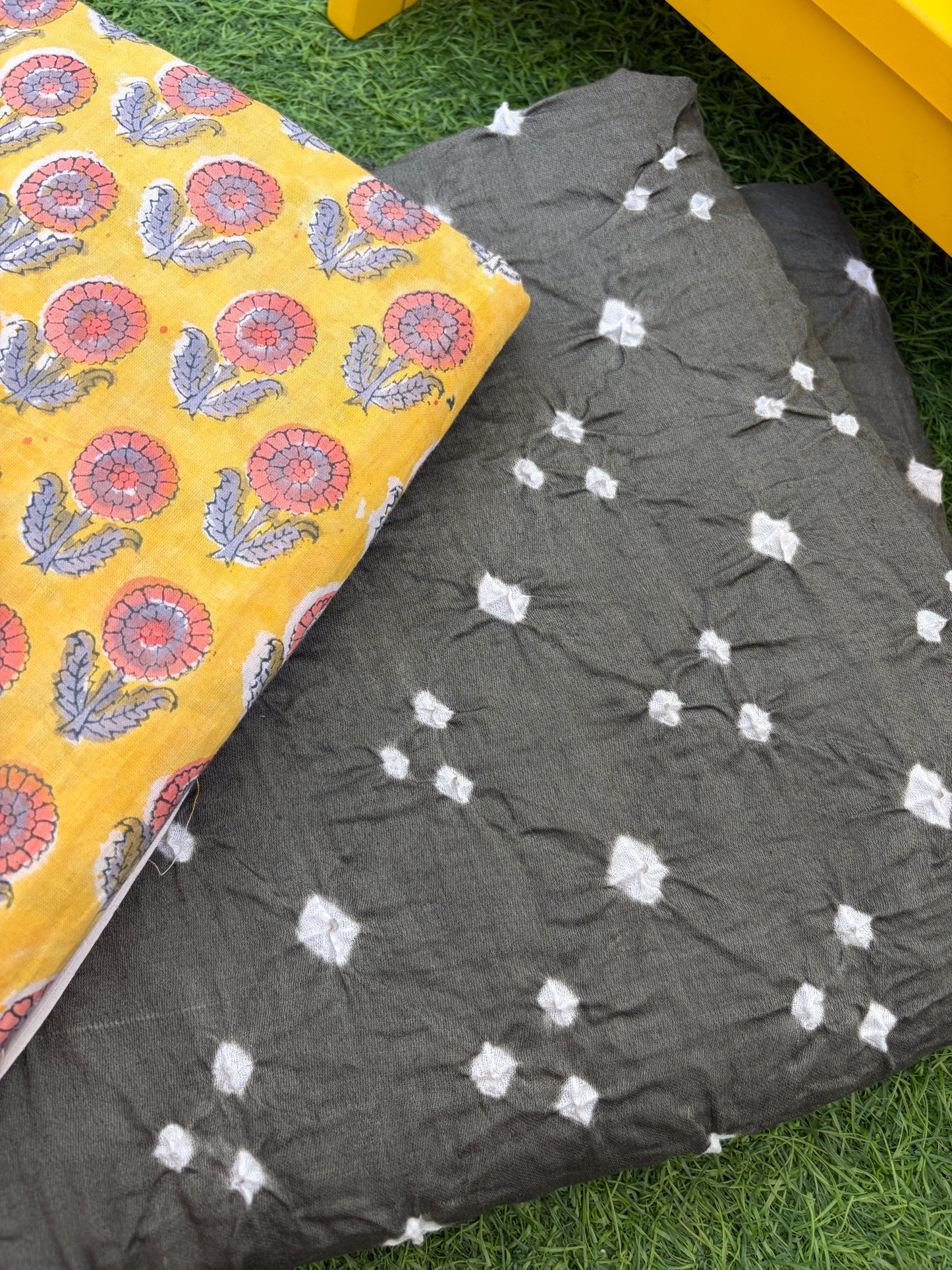 Cotton bandhani and print set