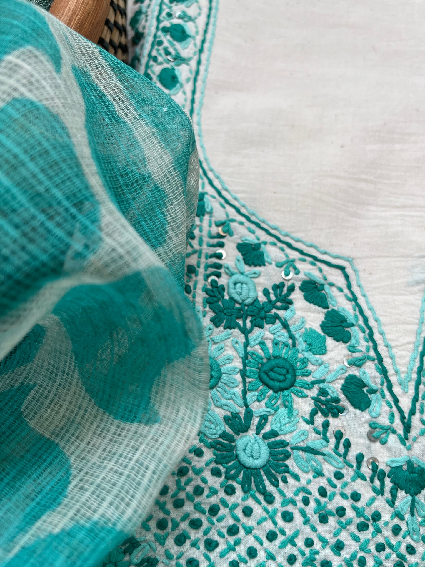 Knot work kurta block print dupatta