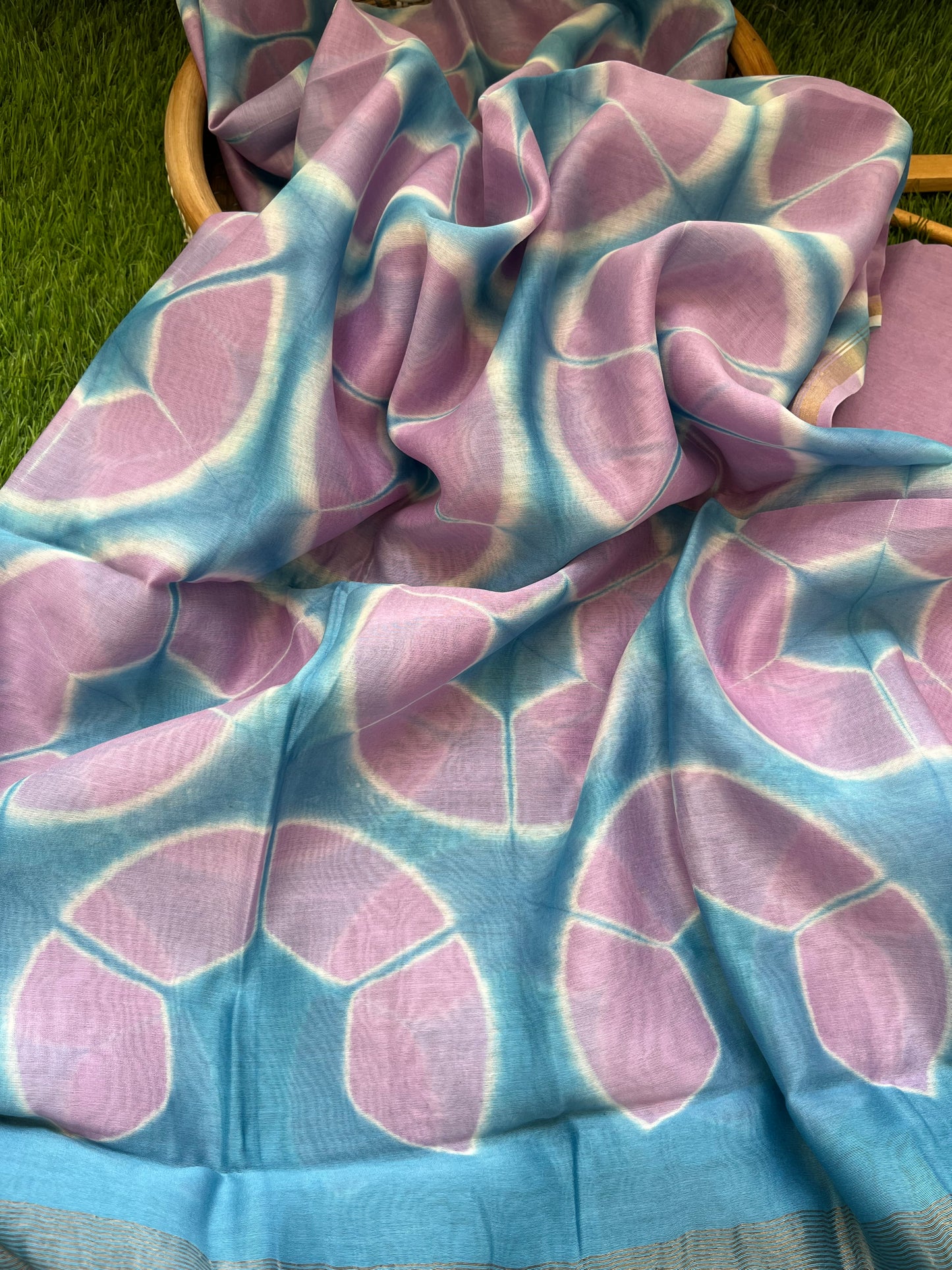 Chanderi Clamp Dye dupatta with plain fabric