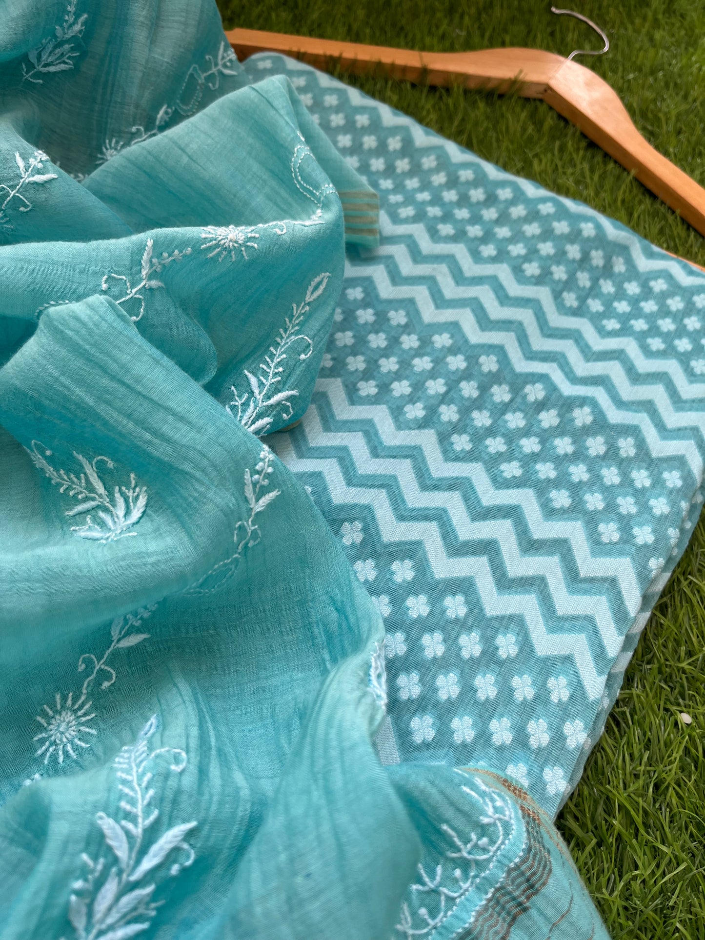 Jaamdani kurta chikankari dupatta